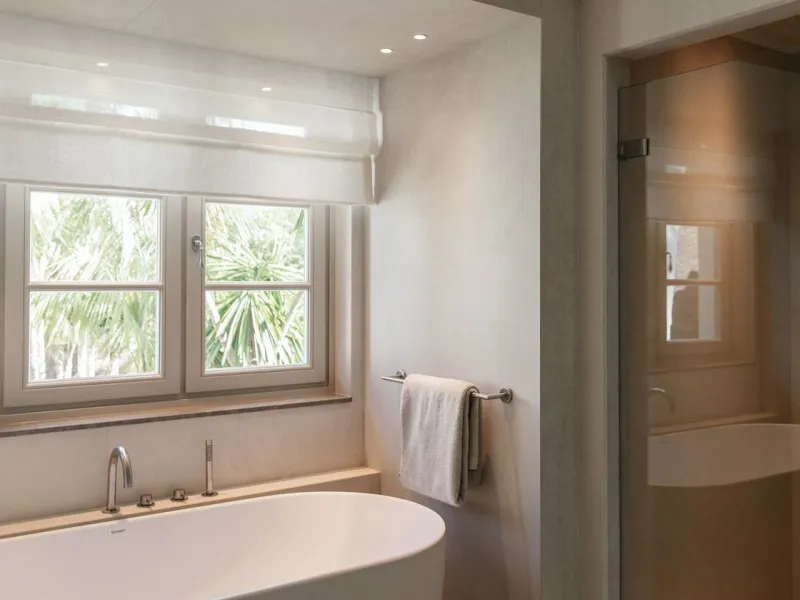 This outstanding property is a refined and soulful villa, thoughtfully crafted by renowned designers Puroform. Nestled in a prime location in Nueva Andalucía, this exquisite home perfectly blends sophisticated living with leisure and entertainment, offeri