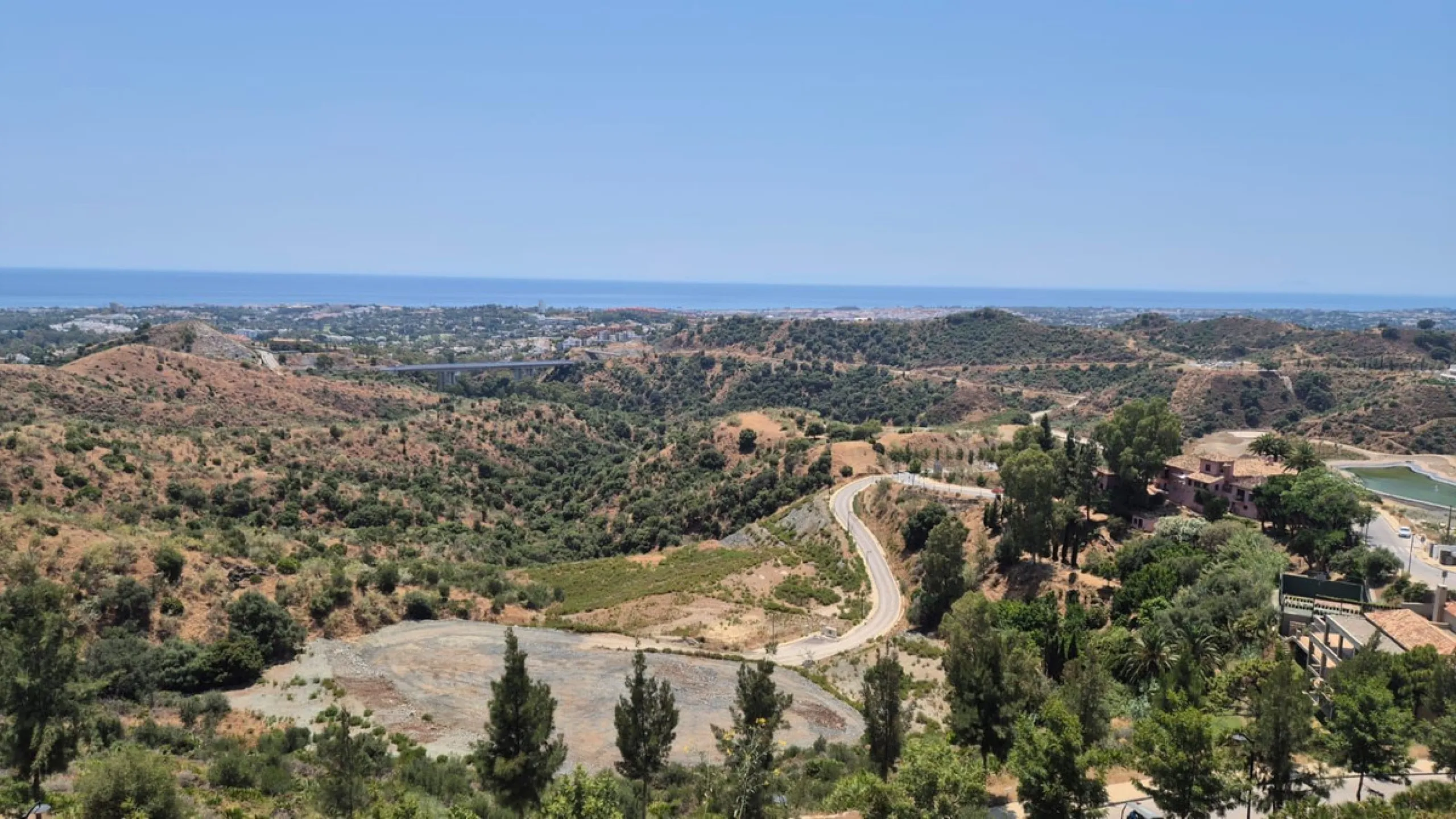 Exceptional South-Facing Plot with Panoramic Sea Views in Real de La Quinta, Benahavís