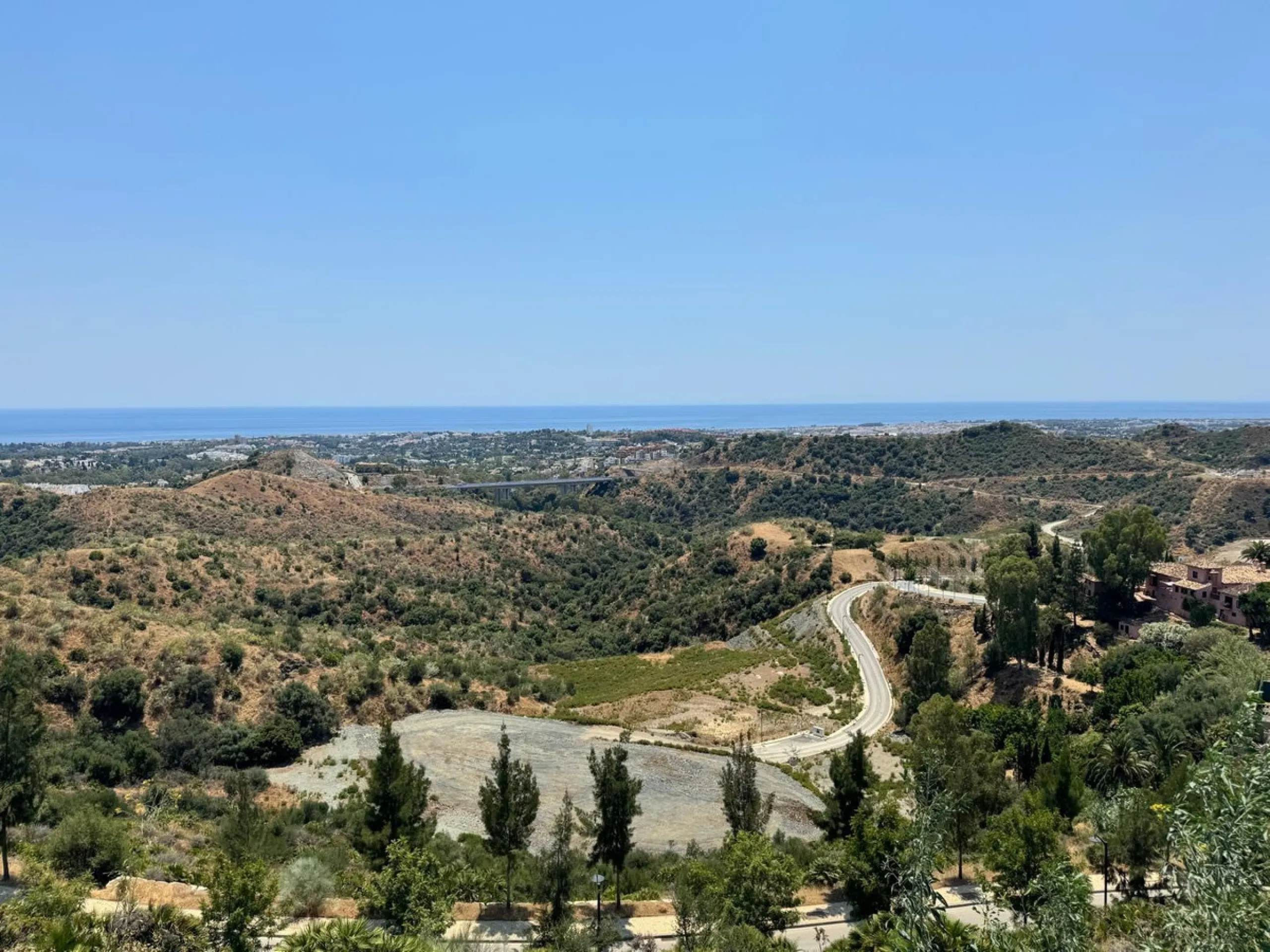 Exceptional South-Facing Plot with Panoramic Sea Views in Real de La Quinta, Benahavís