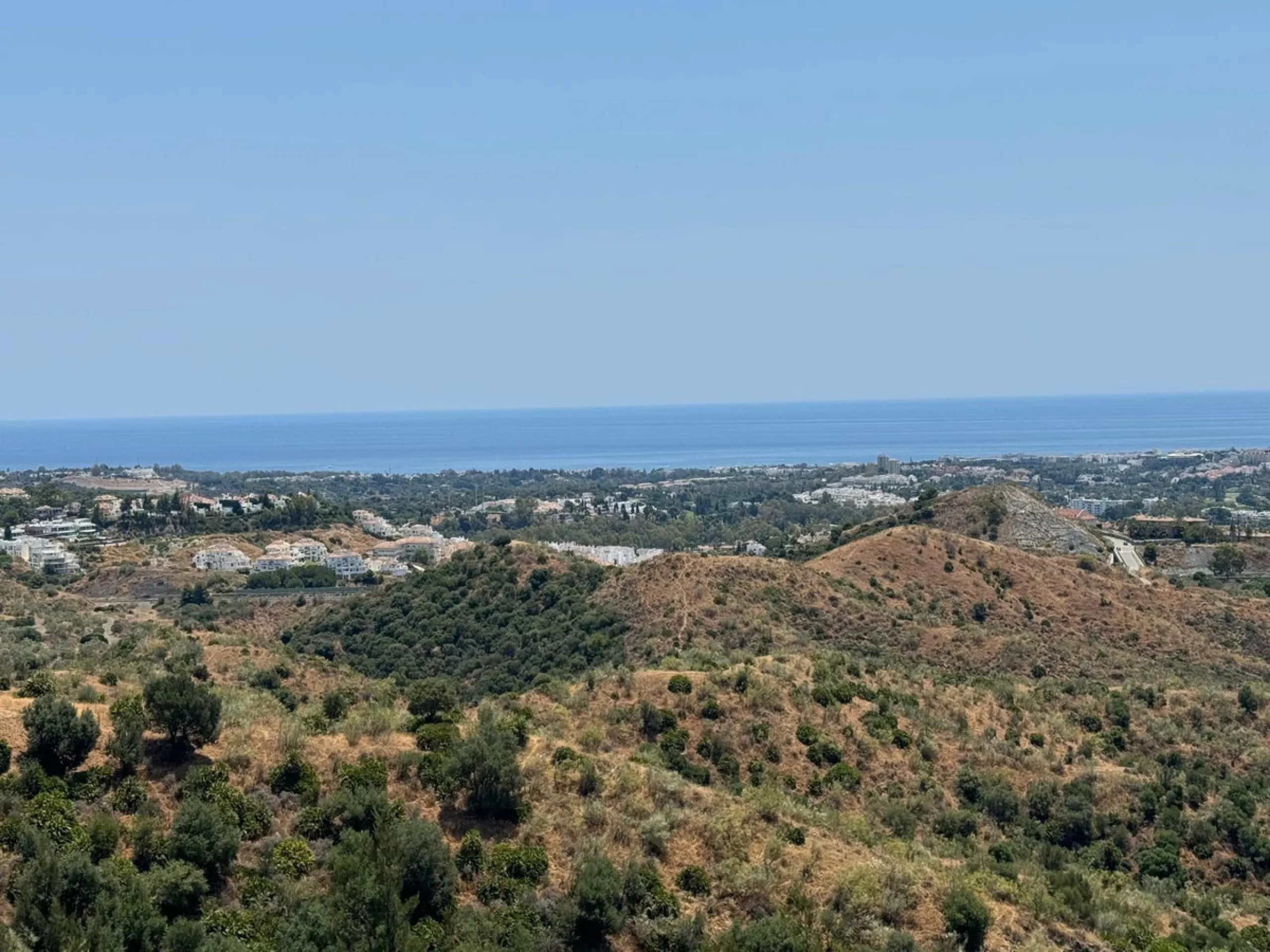 Exceptional South-Facing Plot with Panoramic Sea Views in Real de La Quinta, Benahavís
