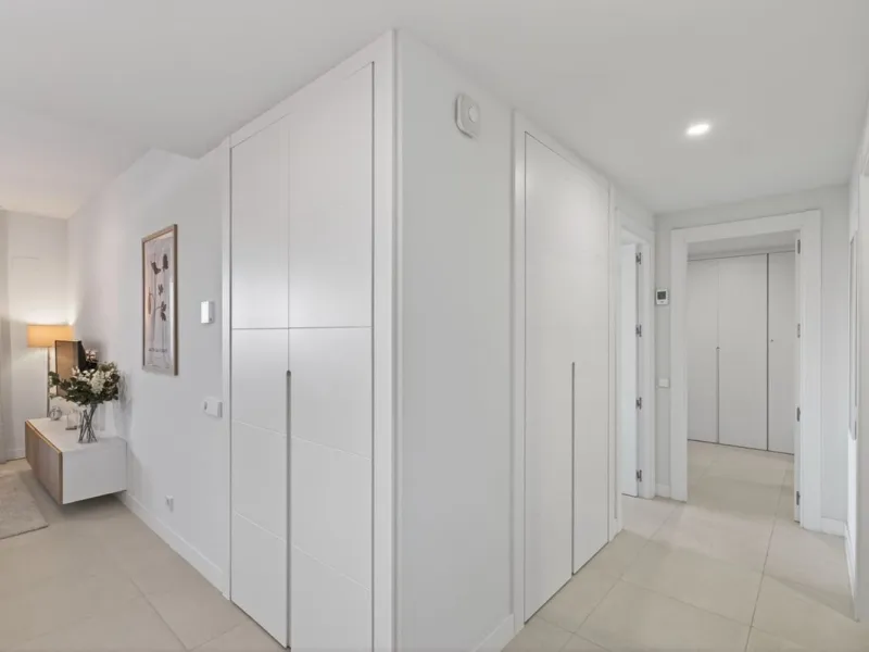 Moderne Wohnung mit zwei Schlafzimmern in Calanova Golf