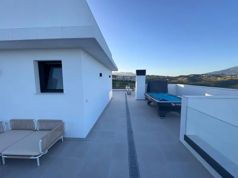 Apartment - Penthouse в продаже в Mijas, Málaga. В доме 2 спален и 2 ванных комнат. Площадь дома 99 м²