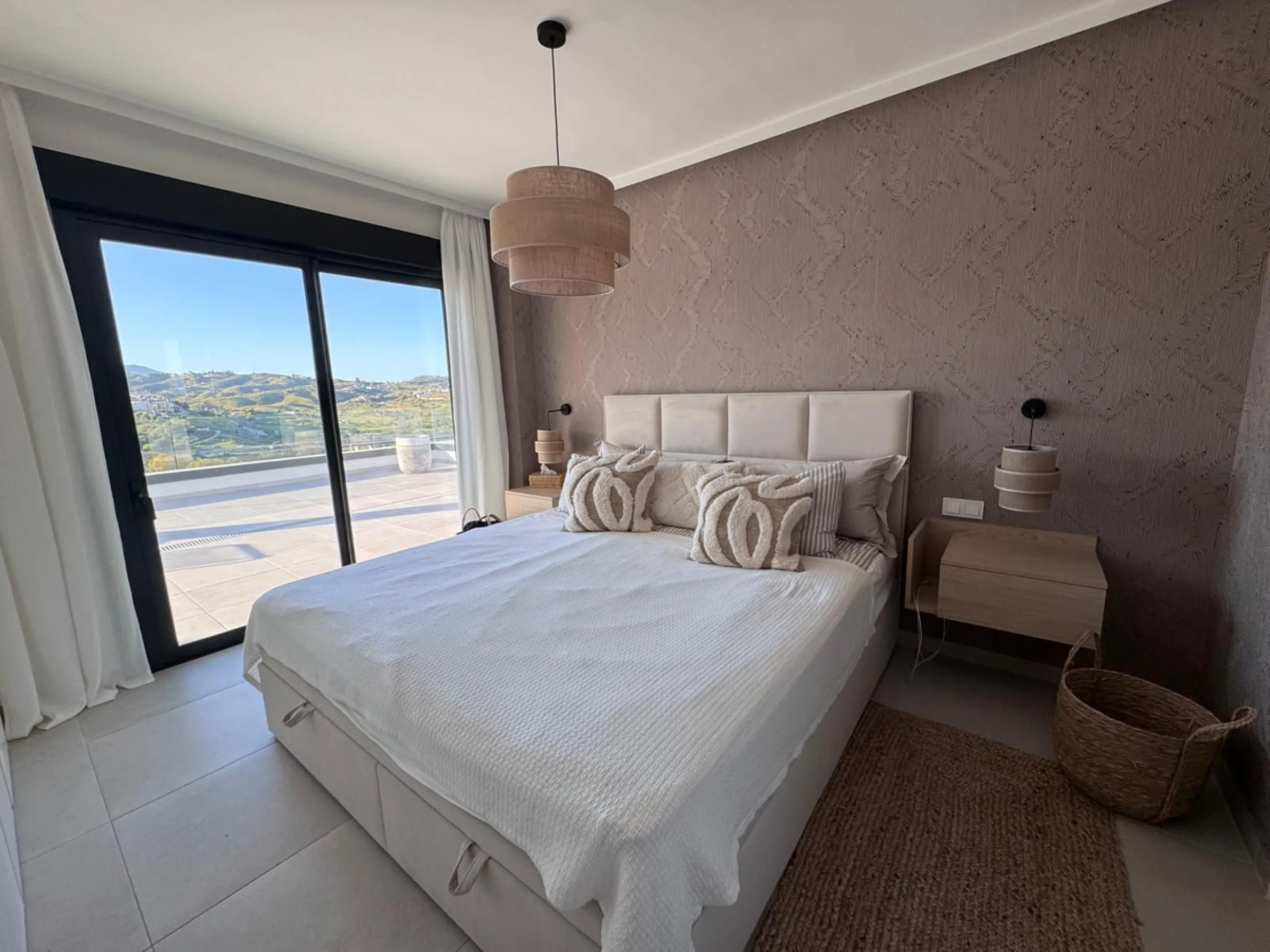Apartment - Penthouse в продаже в Mijas, Málaga. В доме 2 спален и 2 ванных комнат. Площадь дома 99 м²