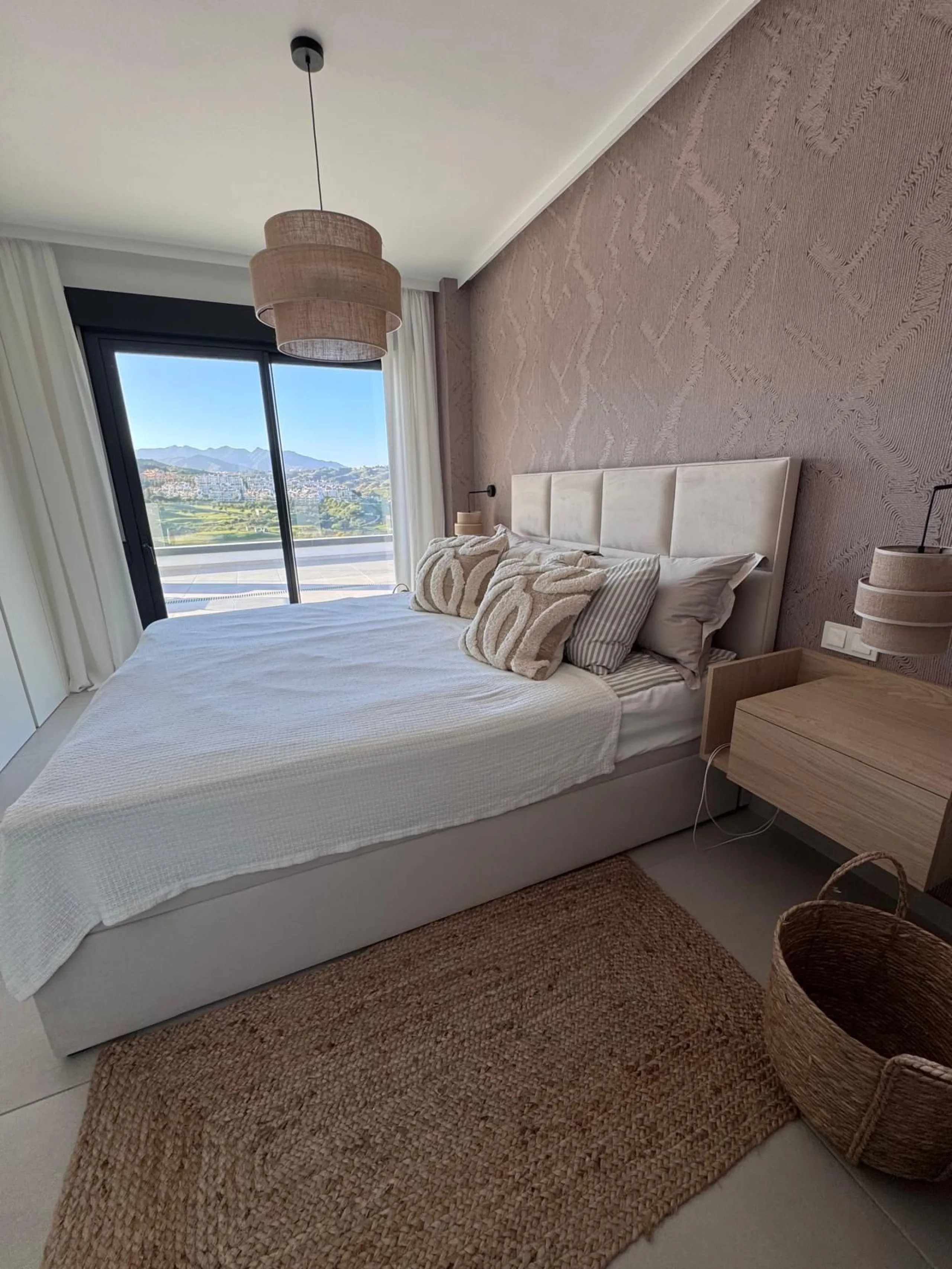 Apartment - Penthouse в продаже в Mijas, Málaga. В доме 2 спален и 2 ванных комнат. Площадь дома 99 м²