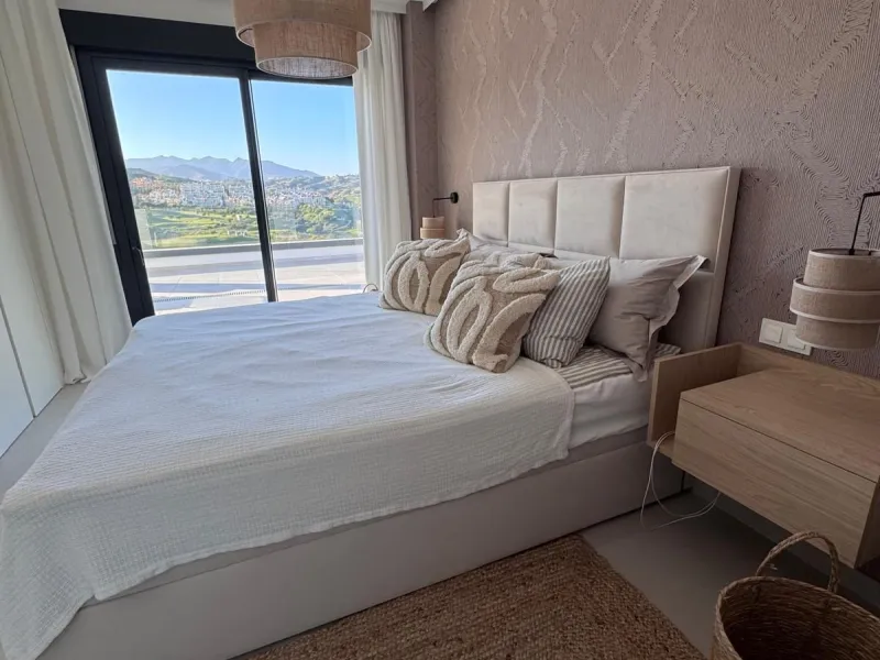 Apartment - Penthouse в продаже в Mijas, Málaga. В доме 2 спален и 2 ванных комнат. Площадь дома 99 м²