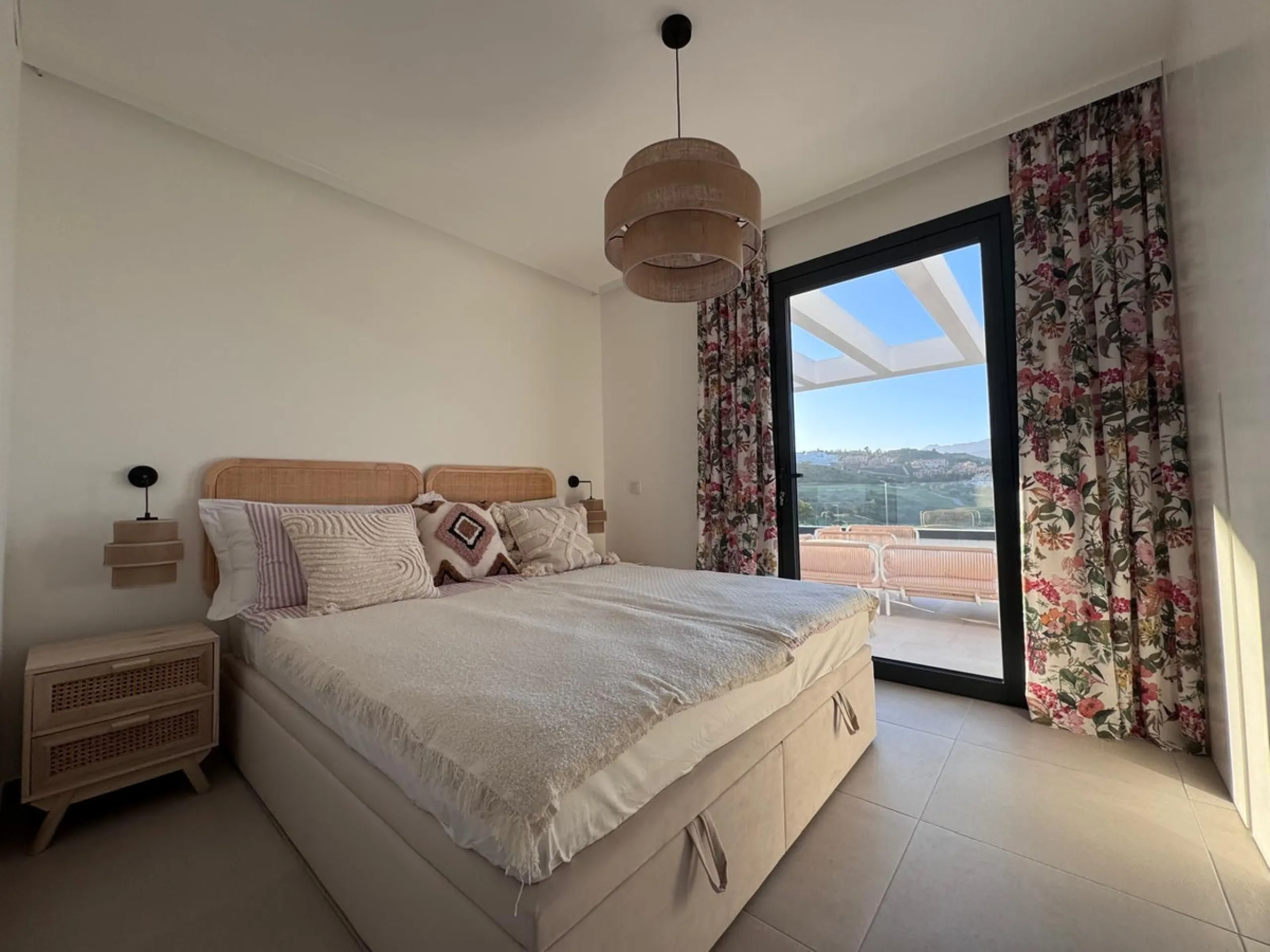 Apartment - Penthouse в продаже в Mijas, Málaga. В доме 2 спален и 2 ванных комнат. Площадь дома 99 м²