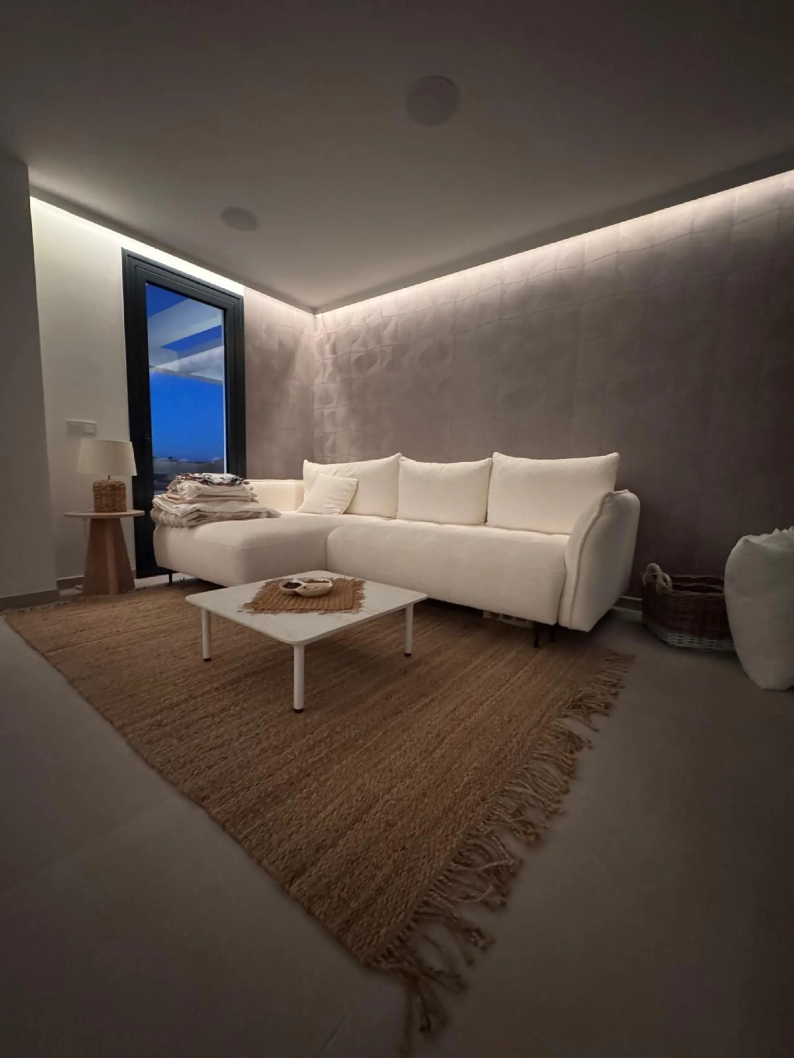 Apartment - Penthouse в продаже в Mijas, Málaga. В доме 2 спален и 2 ванных комнат. Площадь дома 99 м²