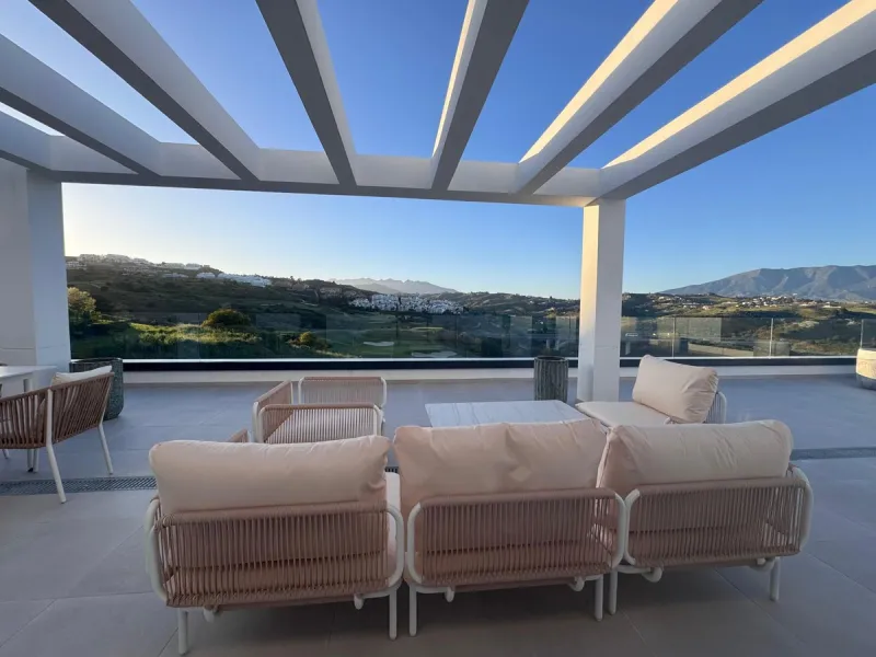 Apartment - Penthouse в продаже в Mijas, Málaga. В доме 2 спален и 2 ванных комнат. Площадь дома 99 м²