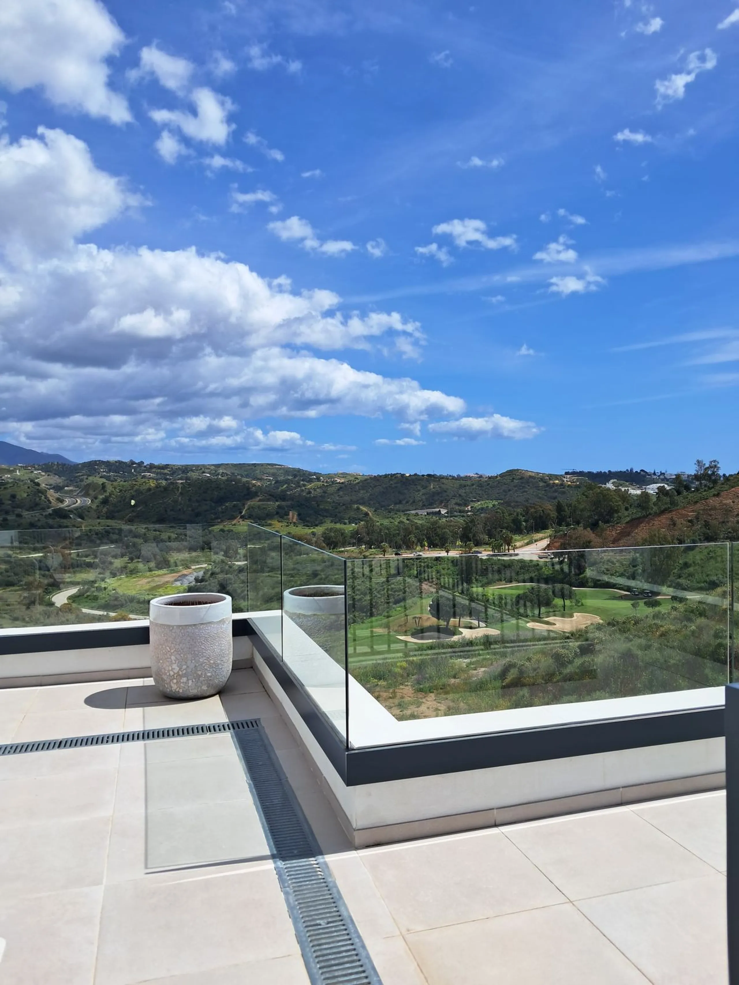 Apartment - Penthouse в продаже в Mijas, Málaga. В доме 2 спален и 2 ванных комнат. Площадь дома 99 м²