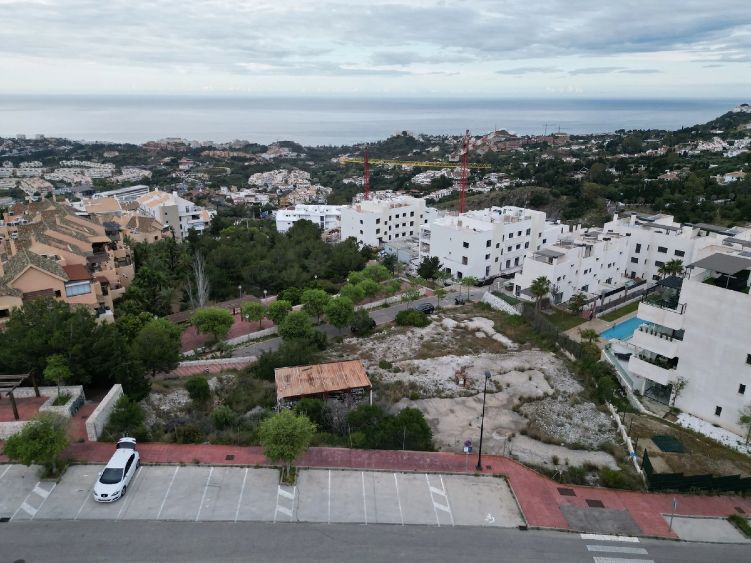 Plot - Land в продаже в Benalmadena, Málaga. Площадь участка 1997 м²