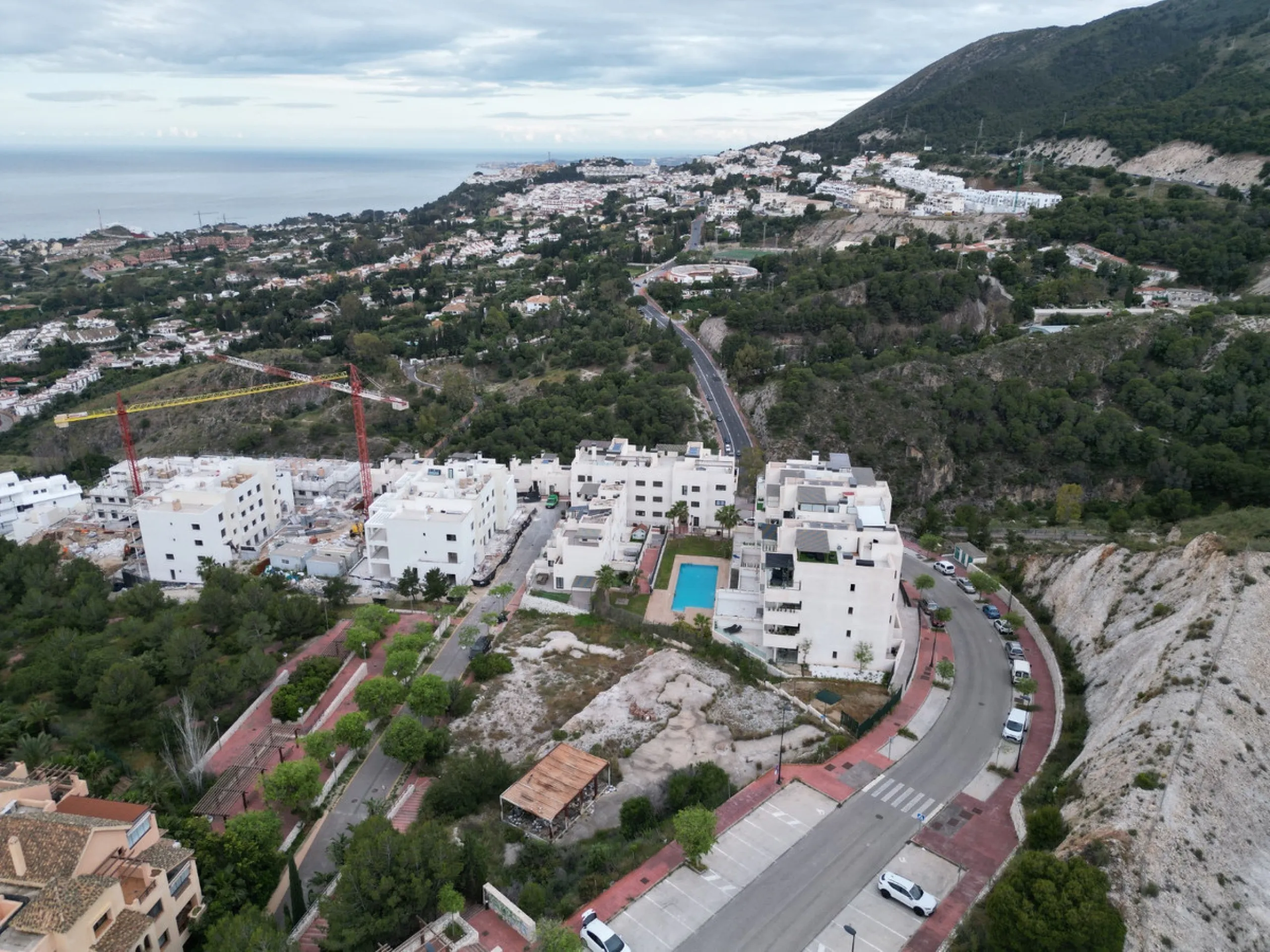 Plot - Land в продаже в Benalmadena, Málaga. Площадь участка 1997 м²