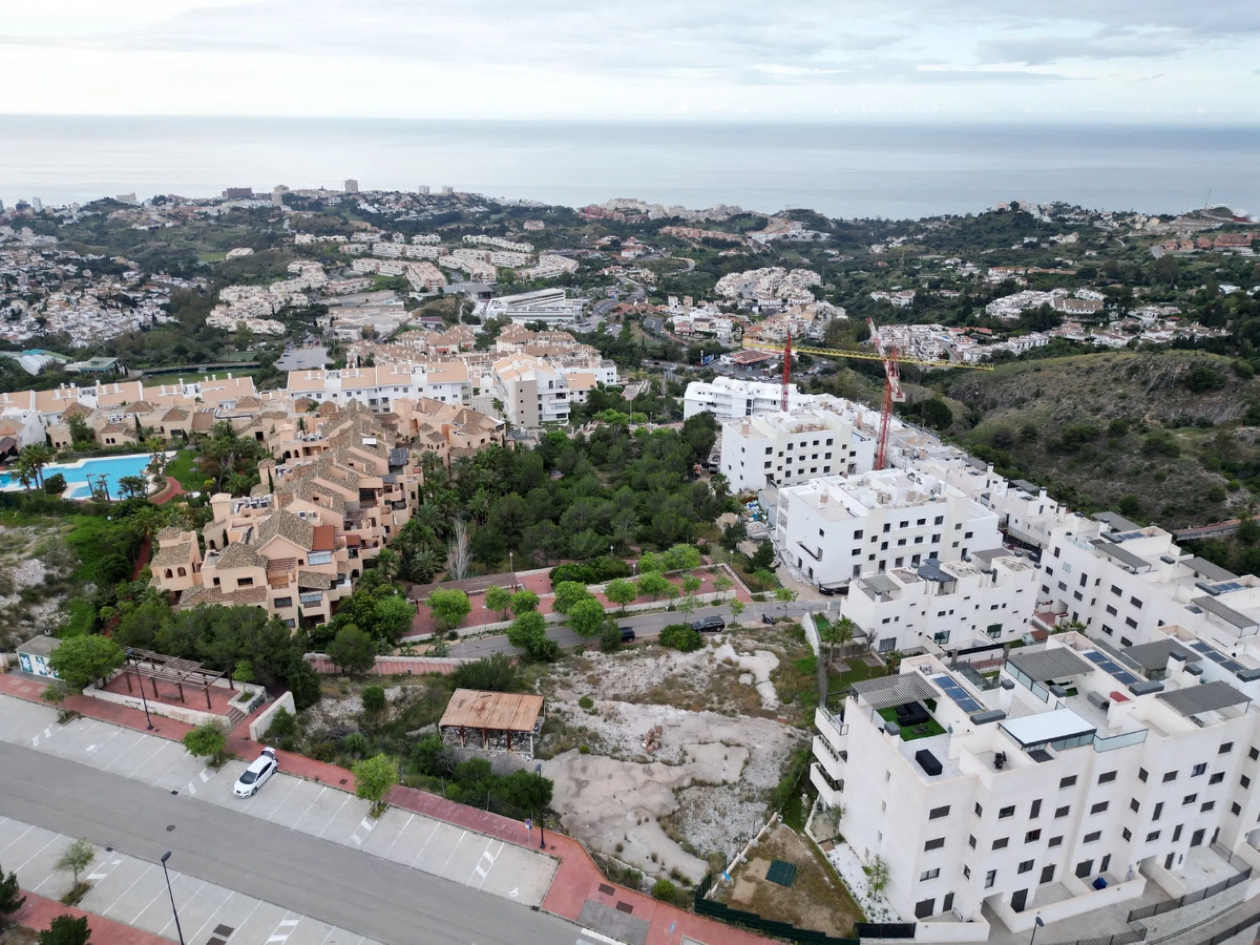 Plot - Land в продаже в Benalmadena, Málaga. Площадь участка 1997 м²