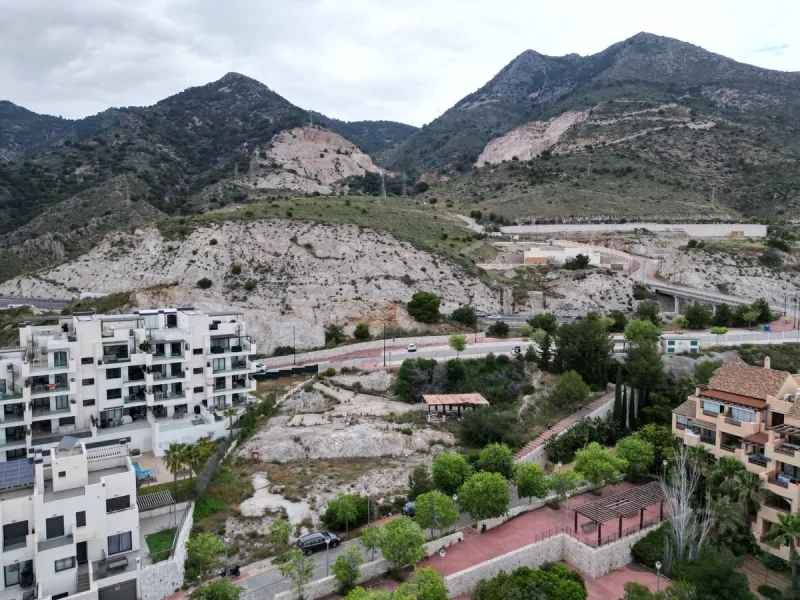 Plot - Land в продаже в Benalmadena, Málaga. Площадь участка 1997 м²