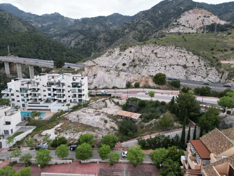 Plot - Land в продаже в Benalmadena, Málaga. Площадь участка 1997 м²