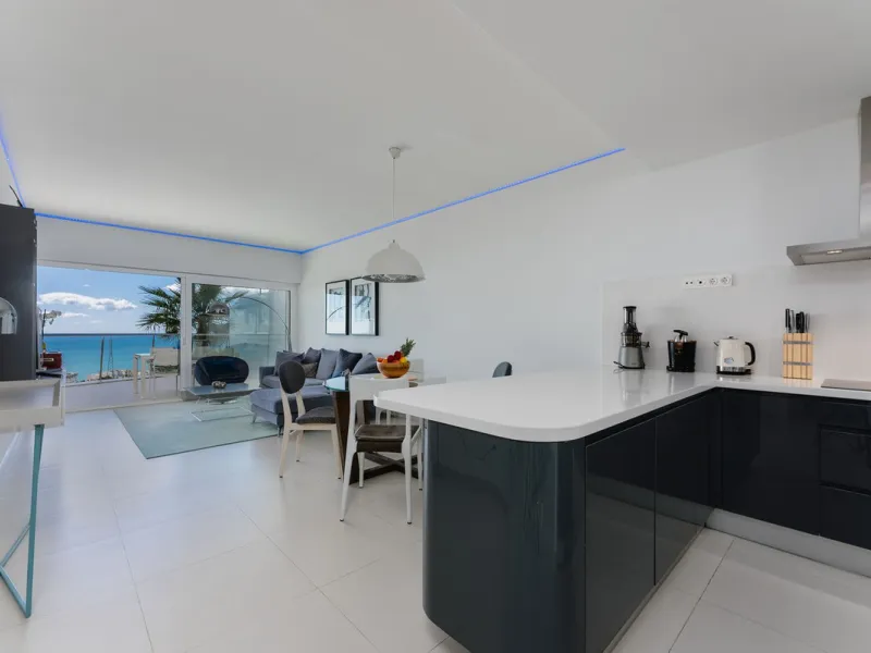Apartment - Middle Floor Apartment в продаже в Fuengirola, Málaga. В доме 2 спален и 2 ванных комнат. Площадь дома 120 м²