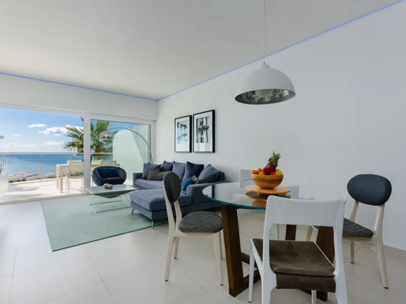Apartment - Middle Floor Apartment в продаже в Fuengirola, Málaga. В доме 2 спален и 2 ванных комнат. Площадь дома 120 м²