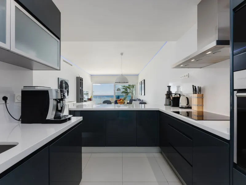 Apartment - Middle Floor Apartment в продаже в Fuengirola, Málaga. В доме 2 спален и 2 ванных комнат. Площадь дома 120 м²