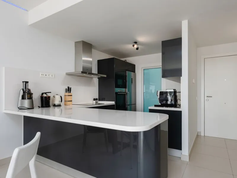 Apartment - Middle Floor Apartment в продаже в Fuengirola, Málaga. В доме 2 спален и 2 ванных комнат. Площадь дома 120 м²