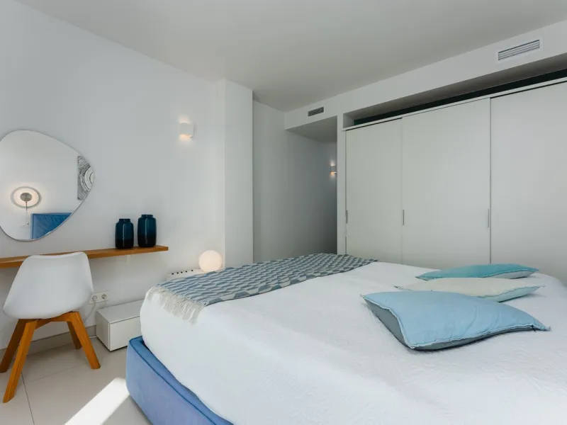Apartment - Middle Floor Apartment в продаже в Fuengirola, Málaga. В доме 2 спален и 2 ванных комнат. Площадь дома 120 м²