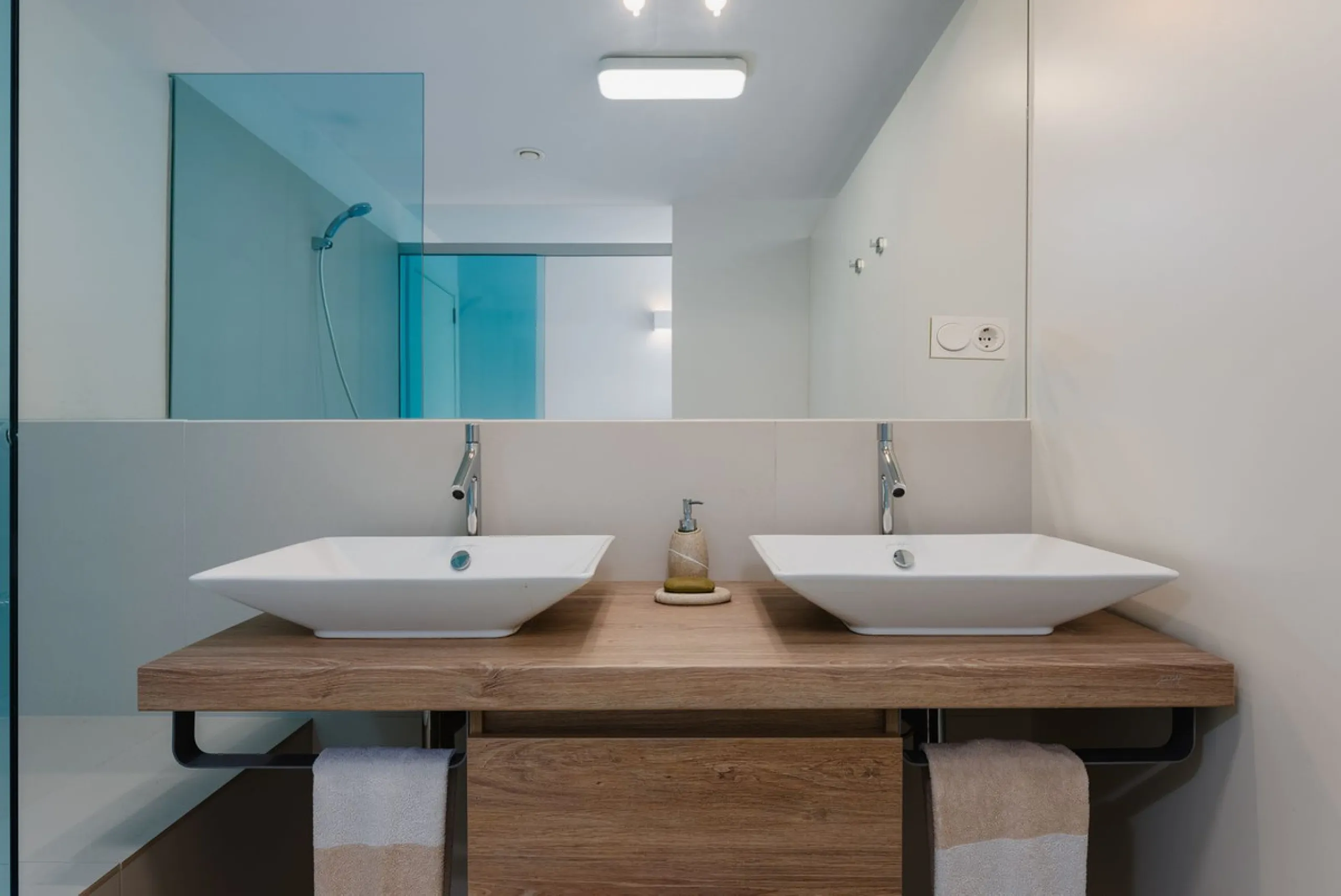 Apartment - Middle Floor Apartment в продаже в Fuengirola, Málaga. В доме 2 спален и 2 ванных комнат. Площадь дома 120 м²