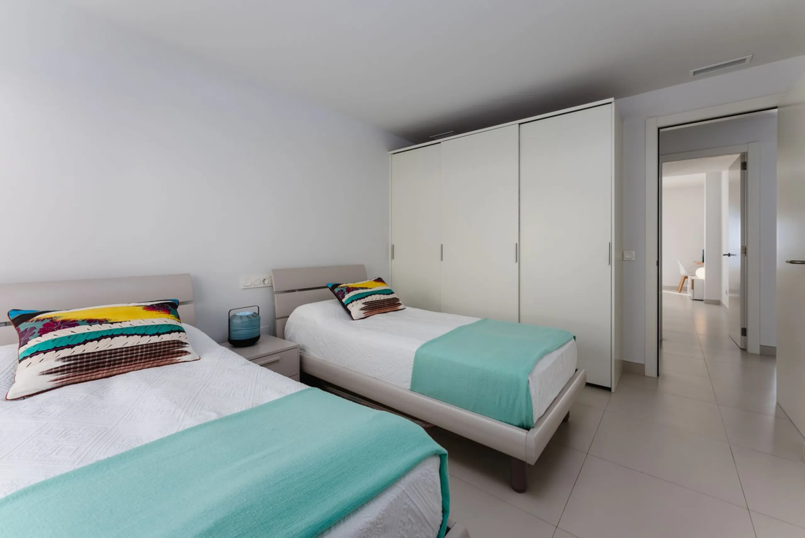 Apartment - Middle Floor Apartment в продаже в Fuengirola, Málaga. В доме 2 спален и 2 ванных комнат. Площадь дома 120 м²