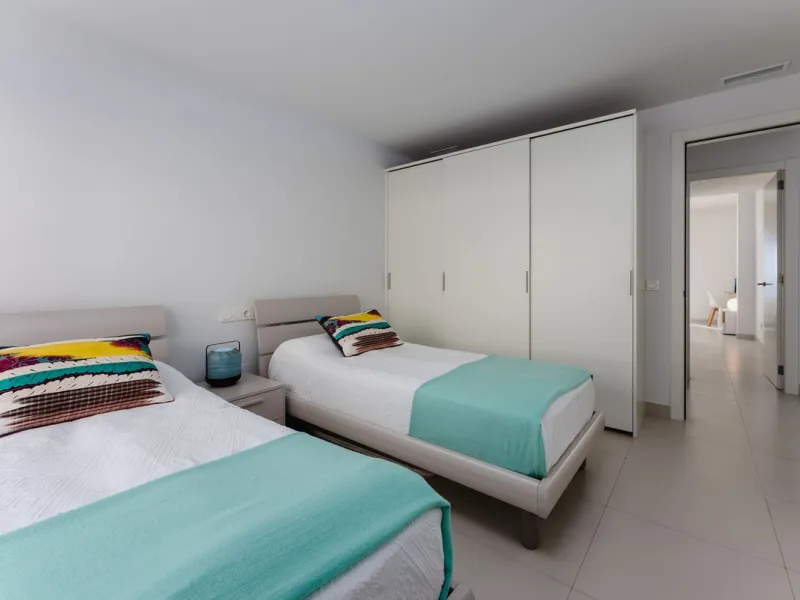 Apartment - Middle Floor Apartment в продаже в Fuengirola, Málaga. В доме 2 спален и 2 ванных комнат. Площадь дома 120 м²