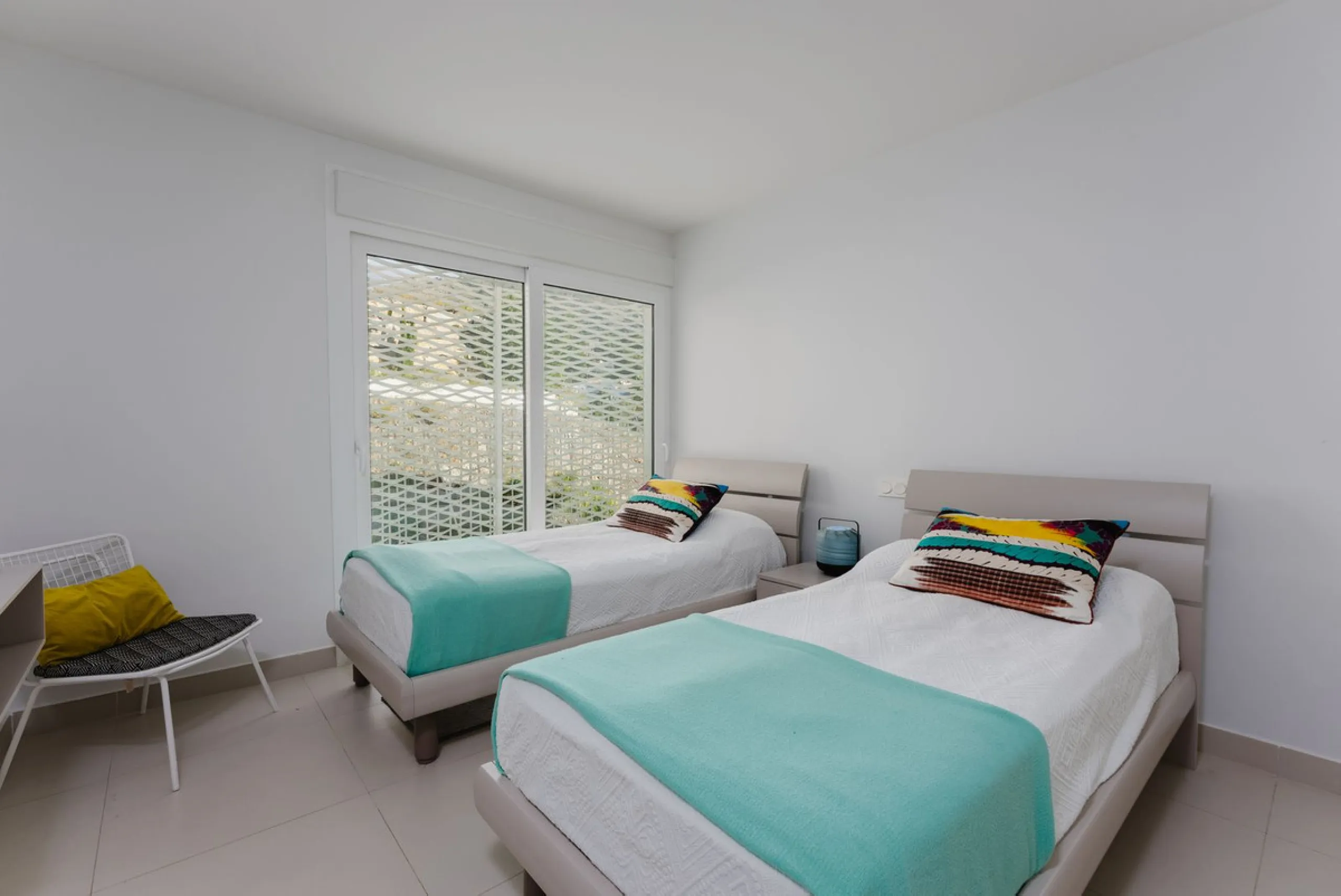 Apartment - Middle Floor Apartment в продаже в Fuengirola, Málaga. В доме 2 спален и 2 ванных комнат. Площадь дома 120 м²