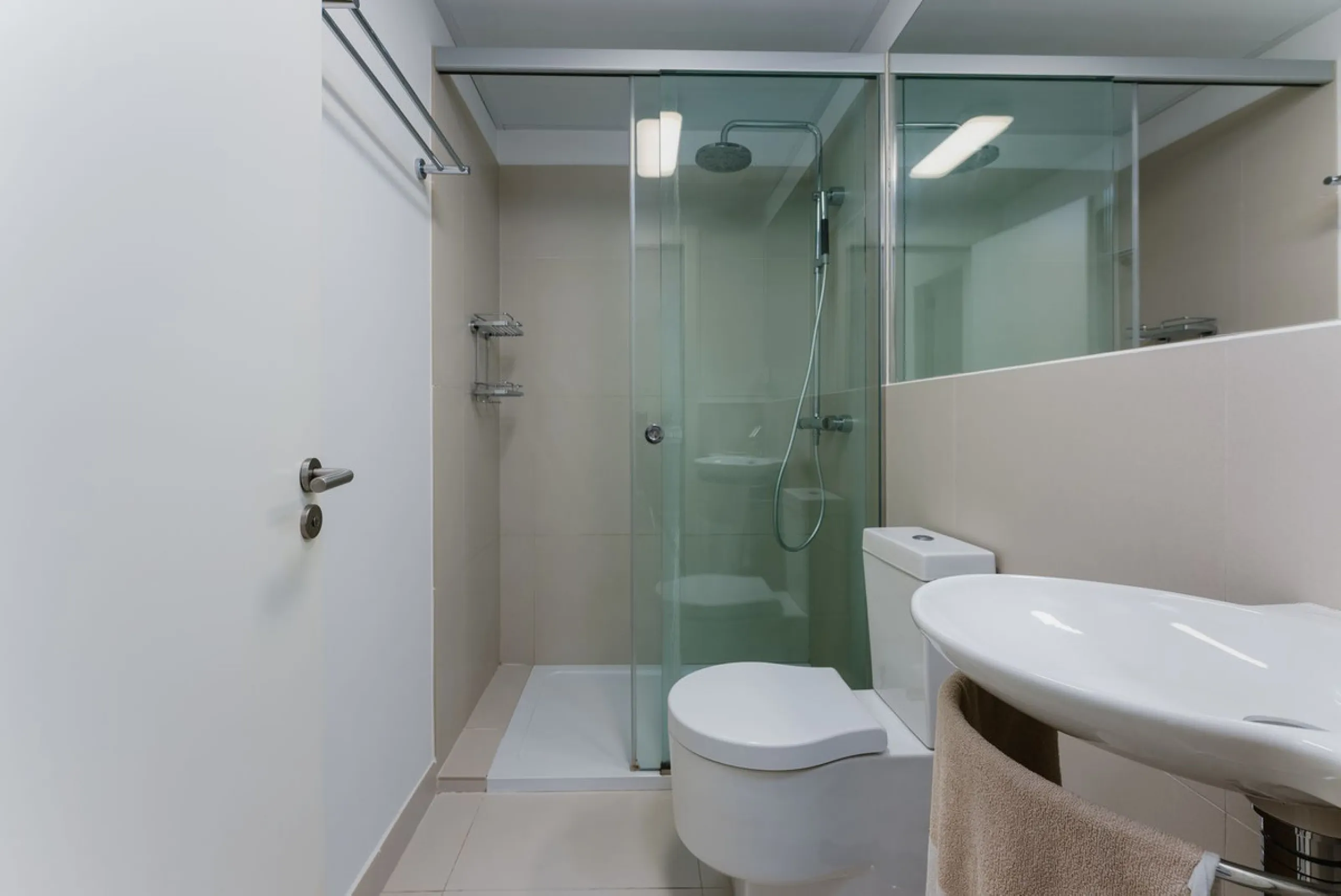 Apartment - Middle Floor Apartment в продаже в Fuengirola, Málaga. В доме 2 спален и 2 ванных комнат. Площадь дома 120 м²