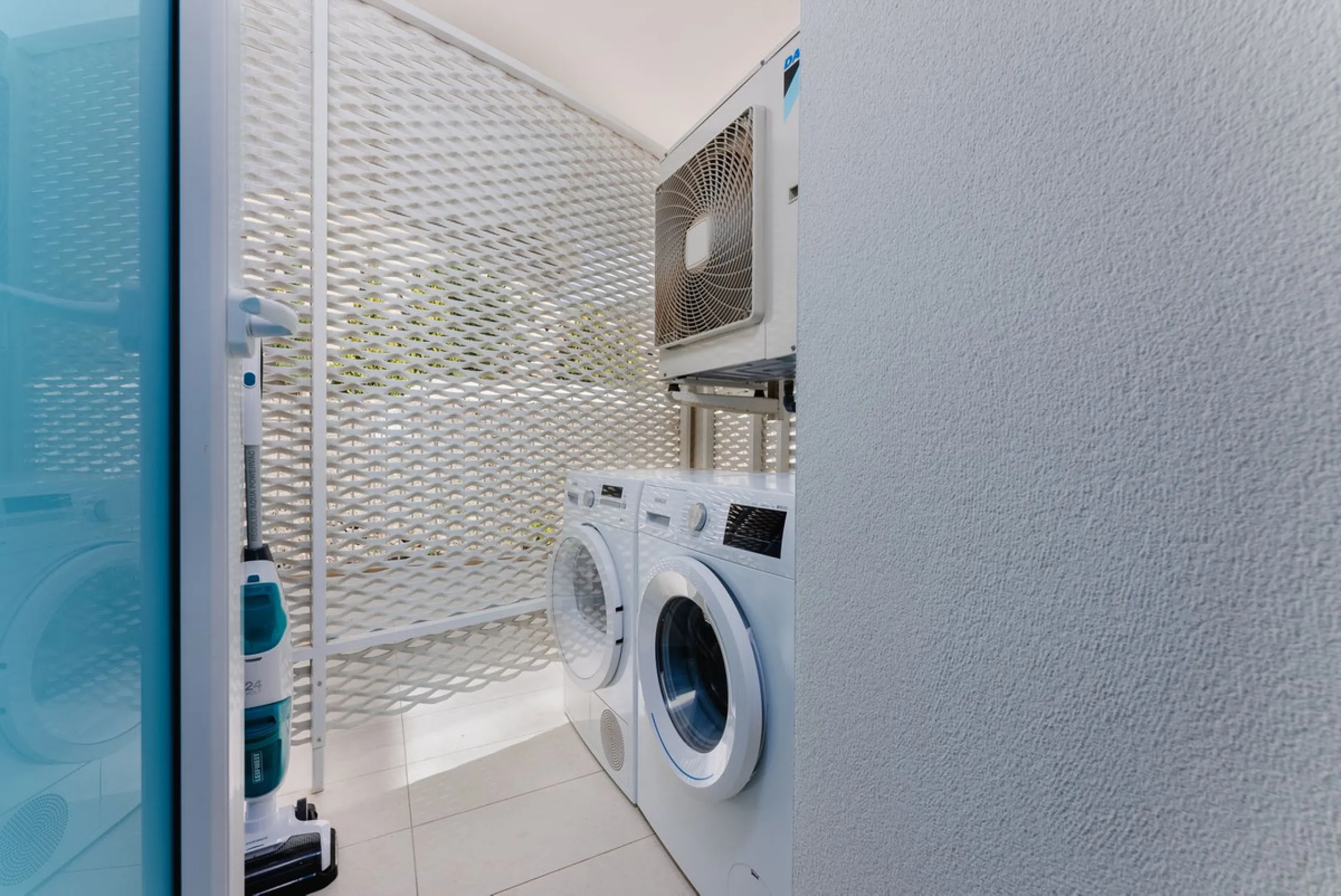 Apartment - Middle Floor Apartment в продаже в Fuengirola, Málaga. В доме 2 спален и 2 ванных комнат. Площадь дома 120 м²