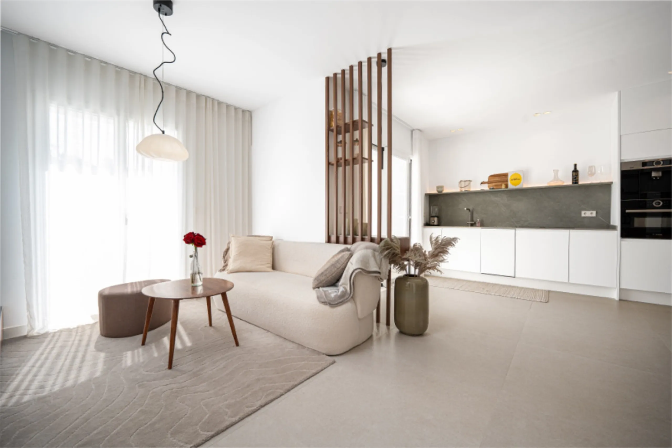 Apartment - Middle Floor Apartment в продаже в Benahavís, Málaga. В доме 2 спален и 3 ванных комнат. Площадь дома 110 м²