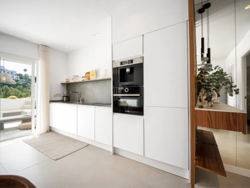 Apartment - Middle Floor Apartment в продаже в Benahavís, Málaga. В доме 2 спален и 3 ванных комнат. Площадь дома 110 м²