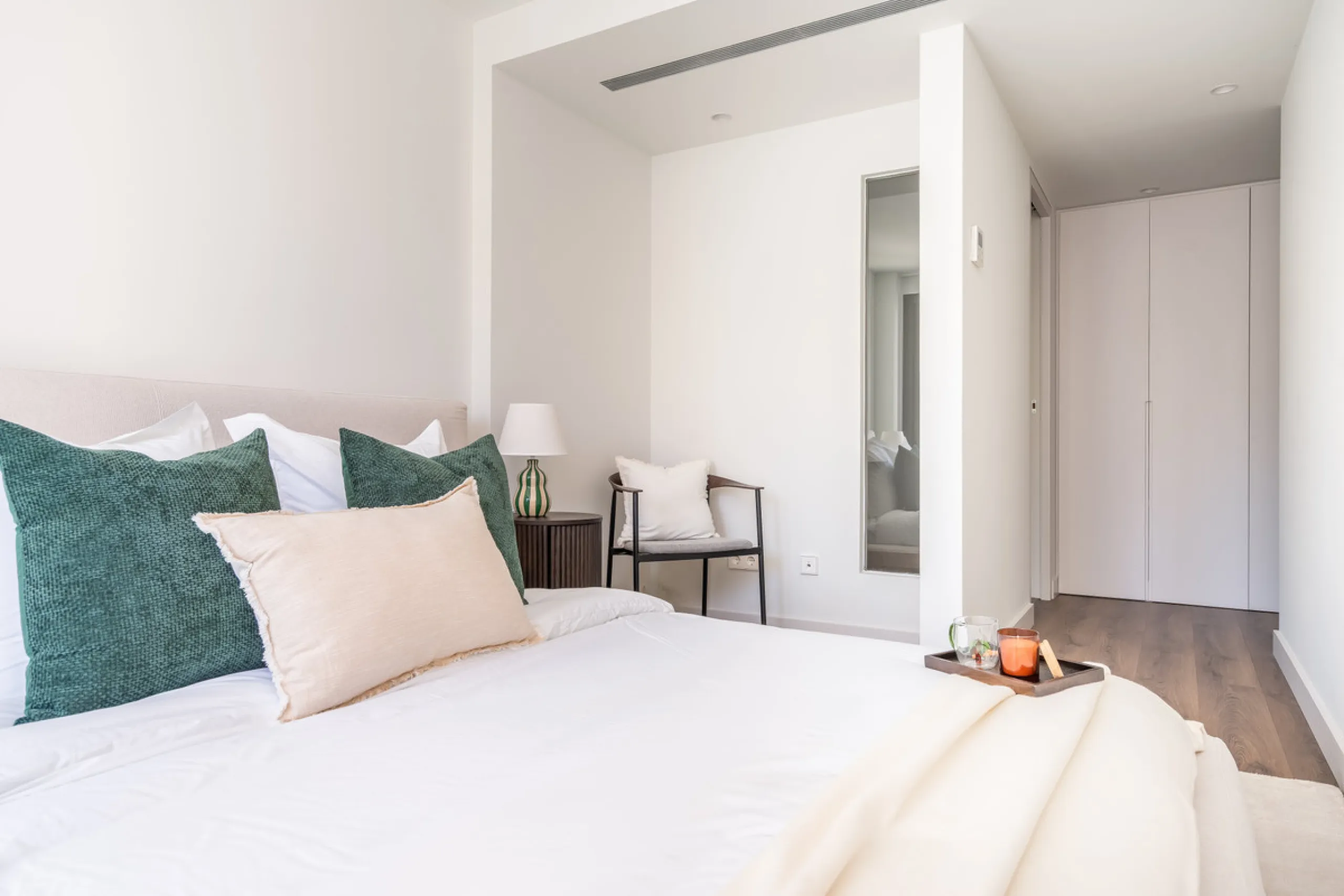 Welcome to a contemporary masterpiece located in the picturesque grounds of Los Naranjos Hill Club in La Cerquilla, Nueva Andalucía. This newly developed Andalusian-style villa offers privacy and elegance in a gated complex. The home's inviting interior i