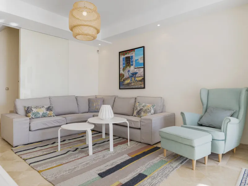 Apartment - Duplex в продаже в Marbella, Málaga. В доме 4 спален и 4 ванных комнат. Площадь дома 186 м²