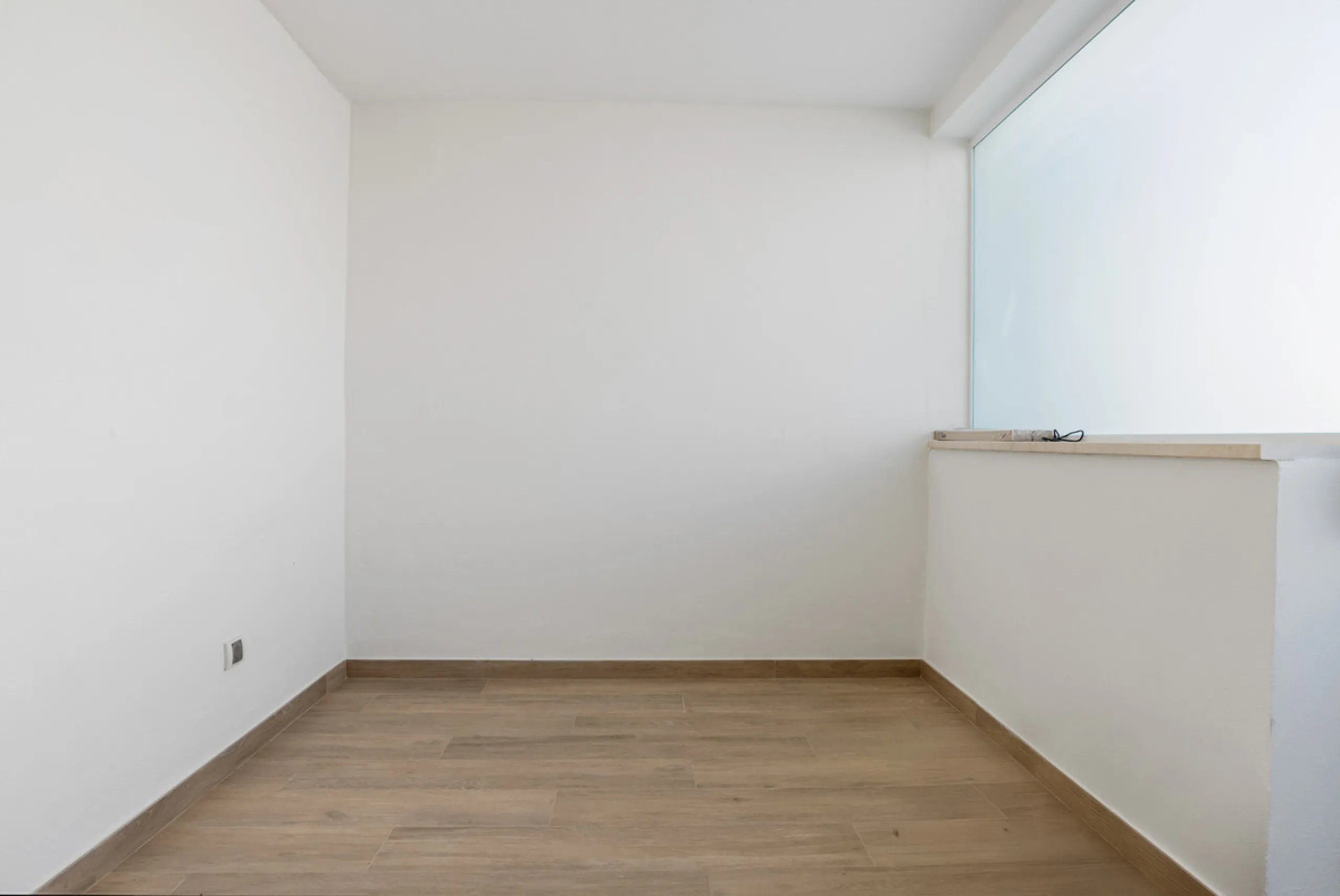 Apartment - Duplex в продаже в Marbella, Málaga. В доме 4 спален и 4 ванных комнат. Площадь дома 186 м²