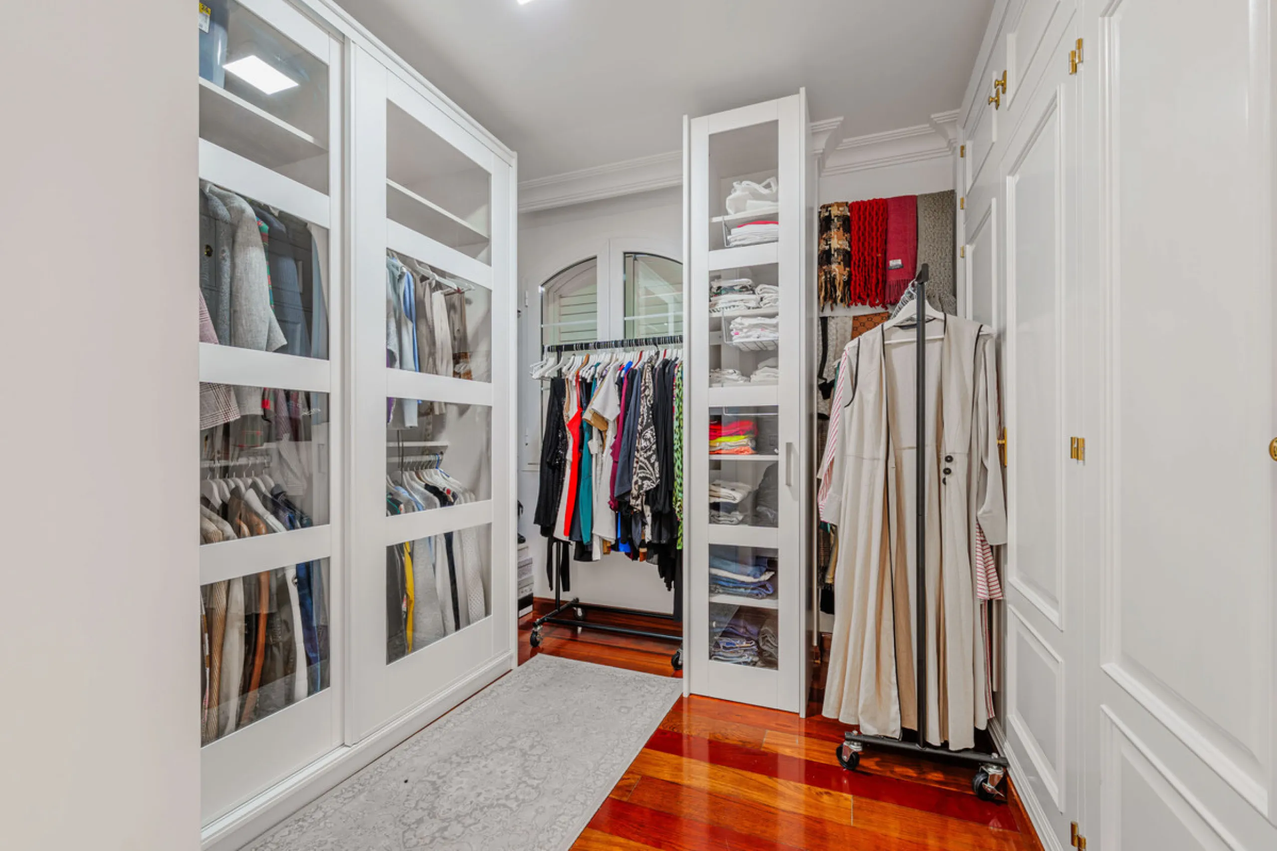 House - Detached Villa в продаже в Málaga, Málaga. В доме 8 спален и 5 ванных комнат. Площадь дома 685 м². Площадь участка 1250 м²