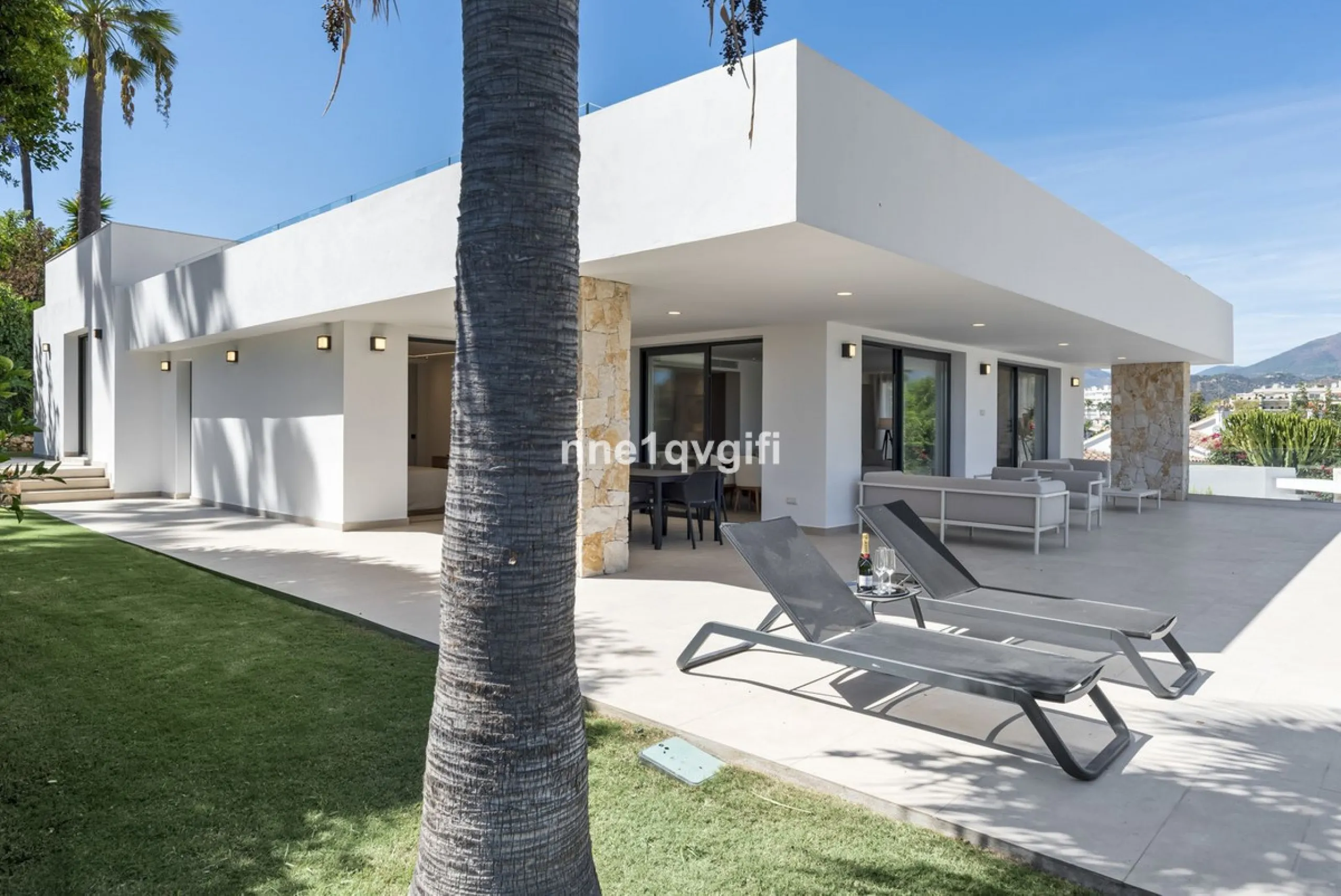 Easy viewings! Keys in the office.