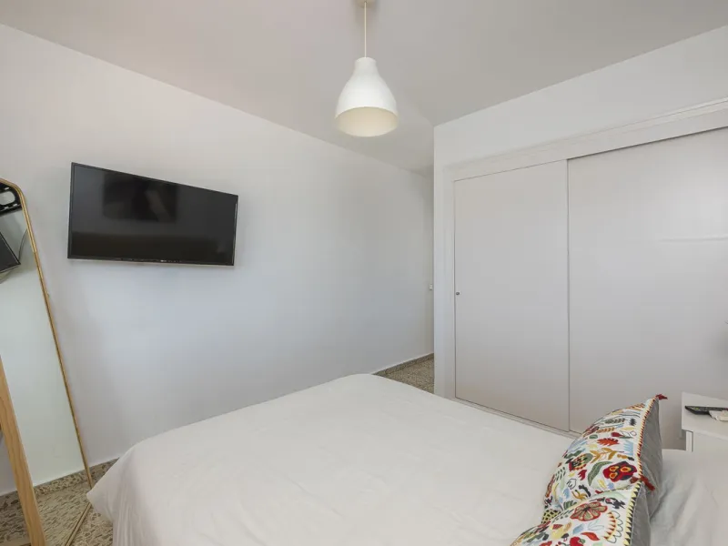 Strategic Investment in Marbella: Licensed Tourist Penthouse with Rooftop Terrace - constant flow of guests with over 90% occupancy - proven high profitability.