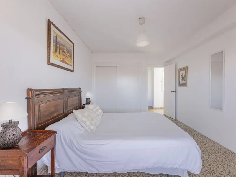 Strategic Investment in Marbella: Licensed Tourist Penthouse with Rooftop Terrace - constant flow of guests with over 90% occupancy - proven high profitability.