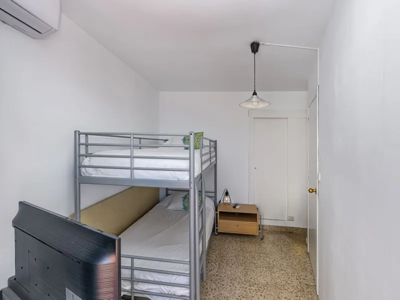 Strategic Investment in Marbella: Licensed Tourist Penthouse with Rooftop Terrace - constant flow of guests with over 90% occupancy - proven high profitability.
