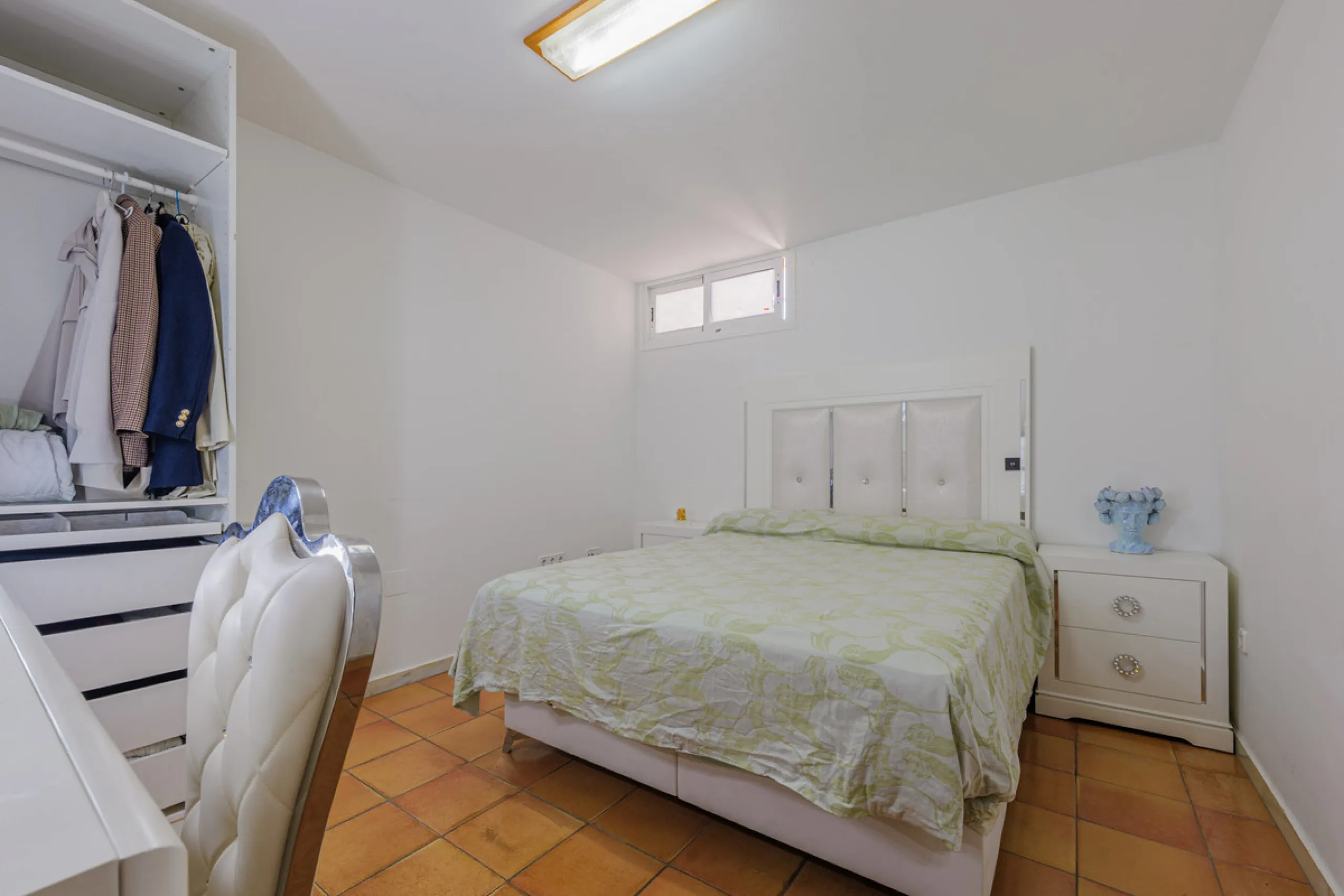 House - Detached Villa в продаже в Málaga, Málaga. В доме 8 спален и 5 ванных комнат. Площадь дома 685 м². Площадь участка 1250 м²