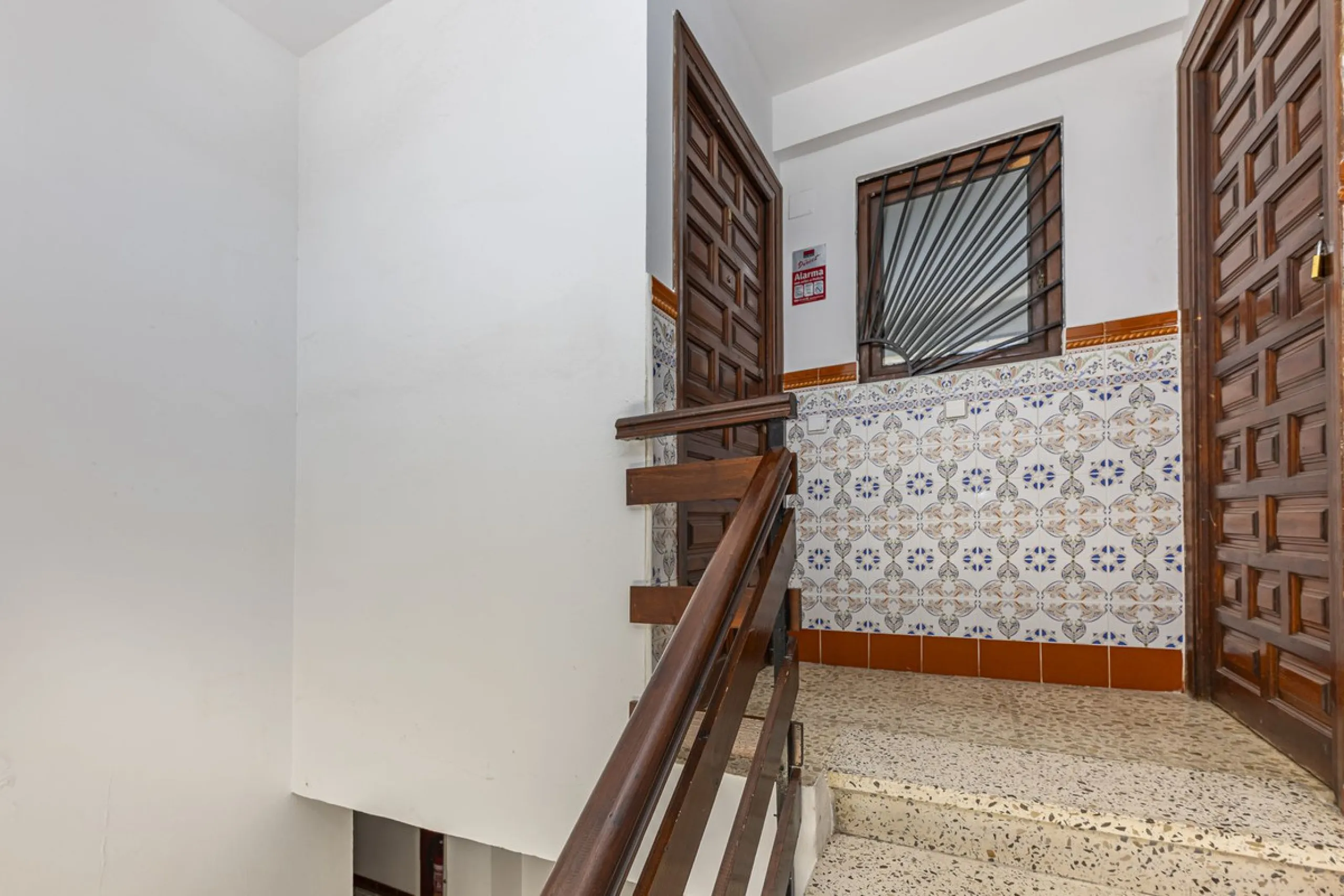 Strategic Investment in Marbella: Licensed Tourist Penthouse with Rooftop Terrace - constant flow of guests with over 90% occupancy - proven high profitability.
