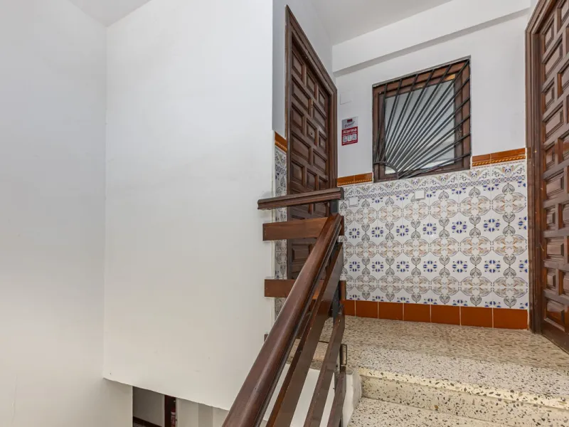 Strategic Investment in Marbella: Licensed Tourist Penthouse with Rooftop Terrace - constant flow of guests with over 90% occupancy - proven high profitability.