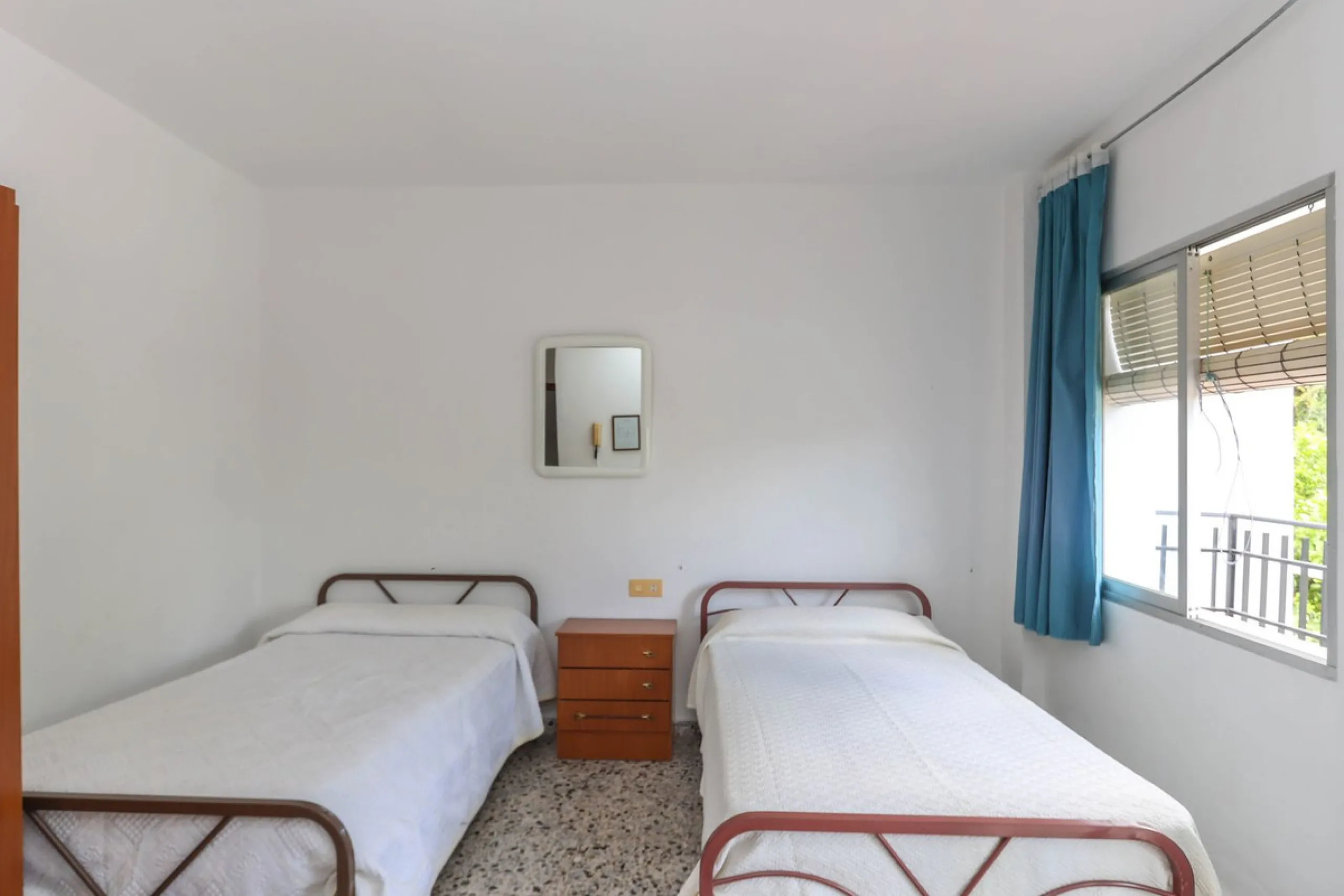 Commercial - Hostel в продаже в Tolox, Málaga. В доме 26 спален и 29 ванных комнат. Площадь дома 600 м²