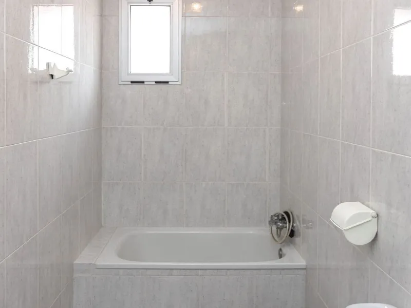 Commercial - Hostel в продаже в Tolox, Málaga. В доме 26 спален и 29 ванных комнат. Площадь дома 600 м²