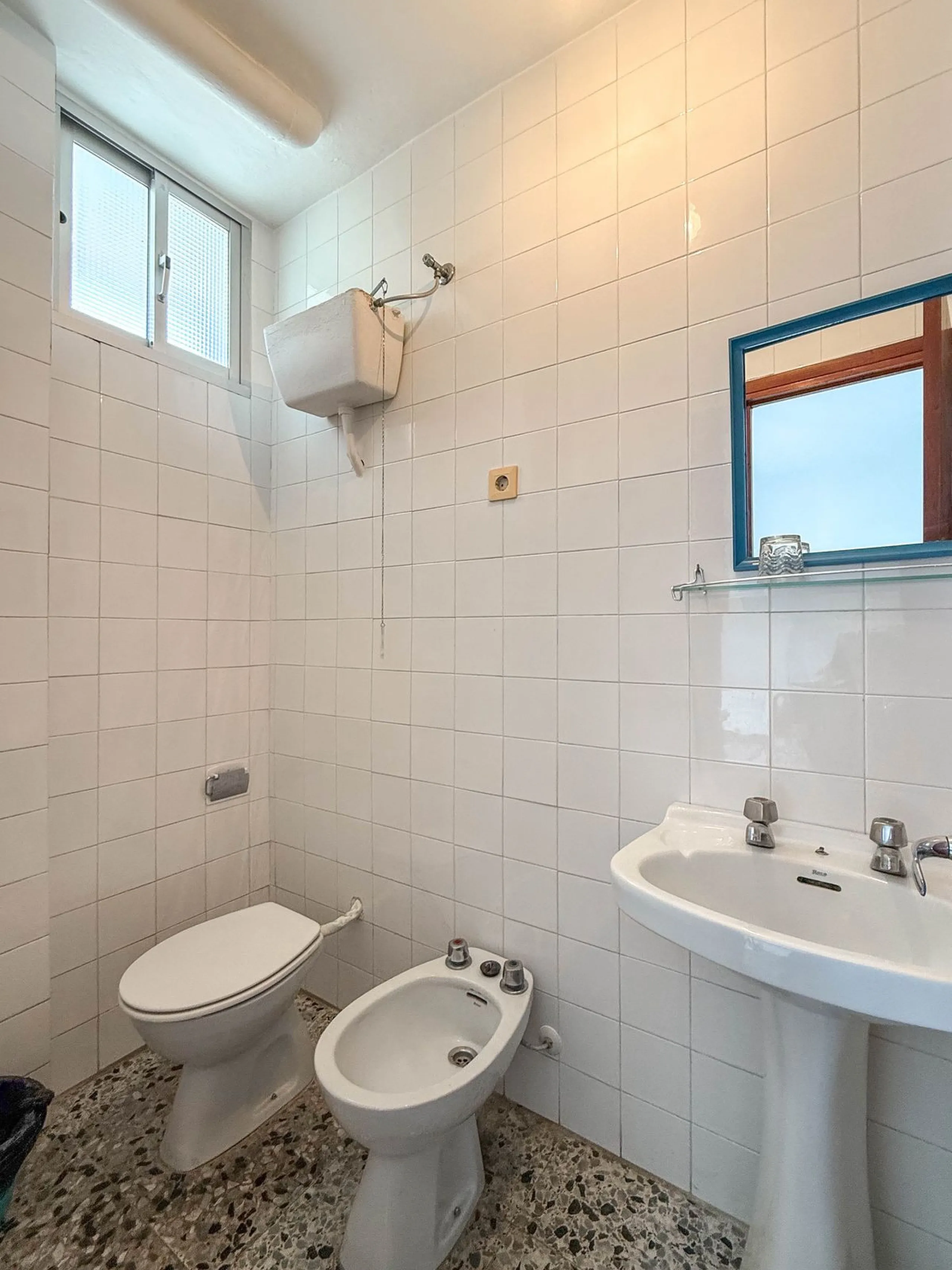 Commercial - Hostel в продаже в Tolox, Málaga. В доме 26 спален и 29 ванных комнат. Площадь дома 600 м²