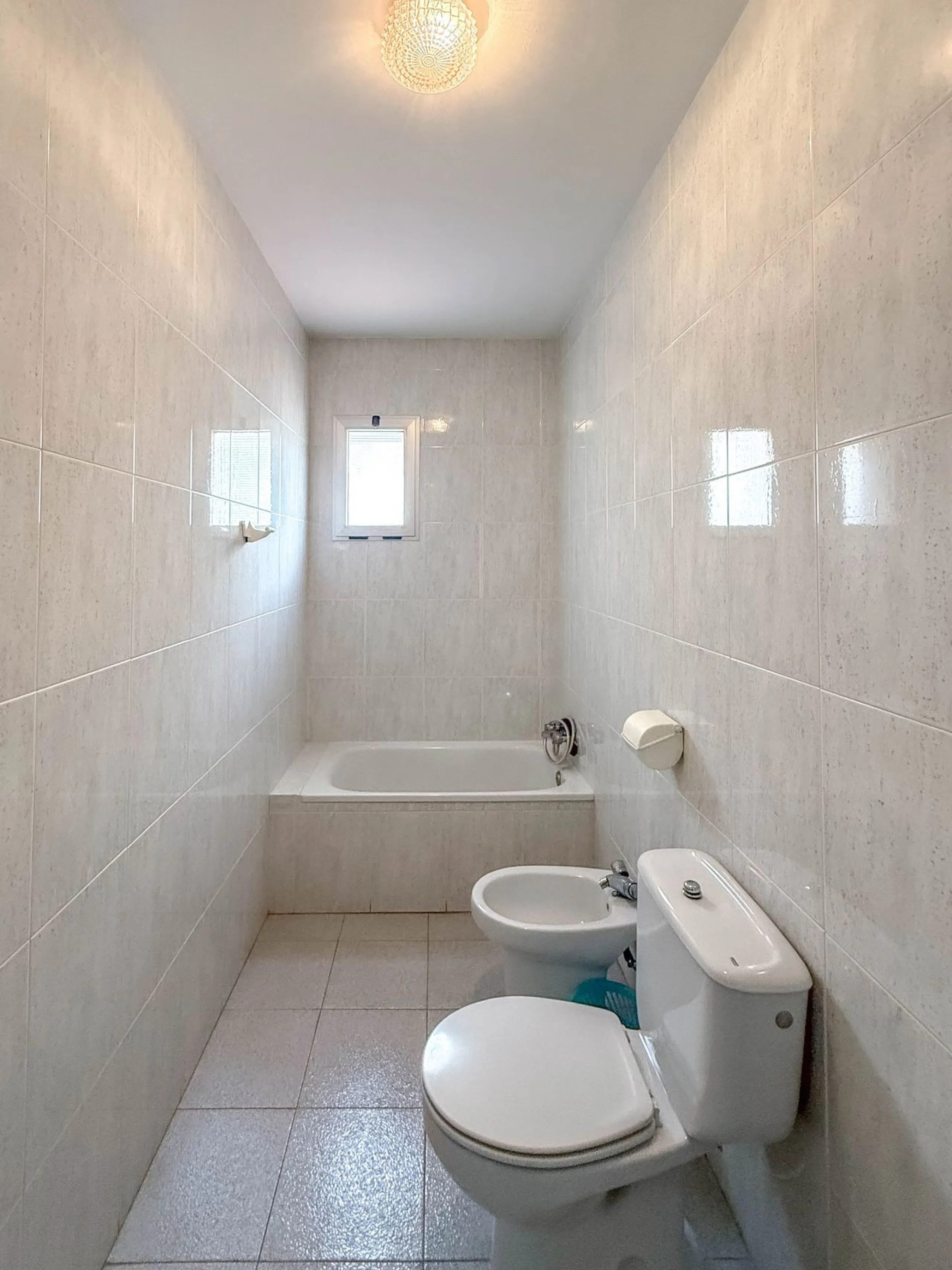 Commercial - Hostel в продаже в Tolox, Málaga. В доме 26 спален и 29 ванных комнат. Площадь дома 600 м²