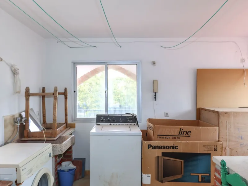 Commercial - Hostel в продаже в Tolox, Málaga. В доме 26 спален и 29 ванных комнат. Площадь дома 600 м²