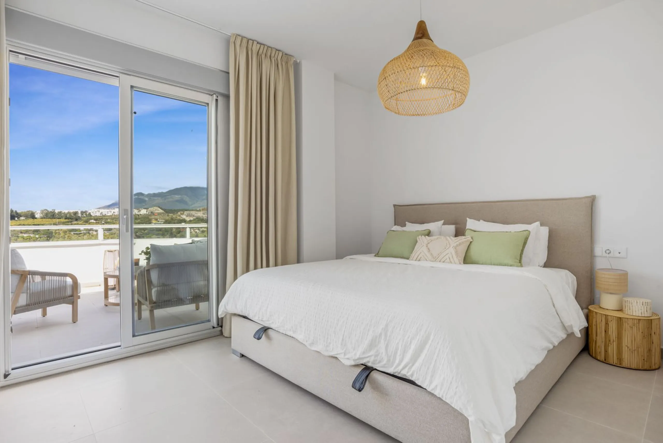 Modern Scandinavian-Style Penthouse in Cancelada