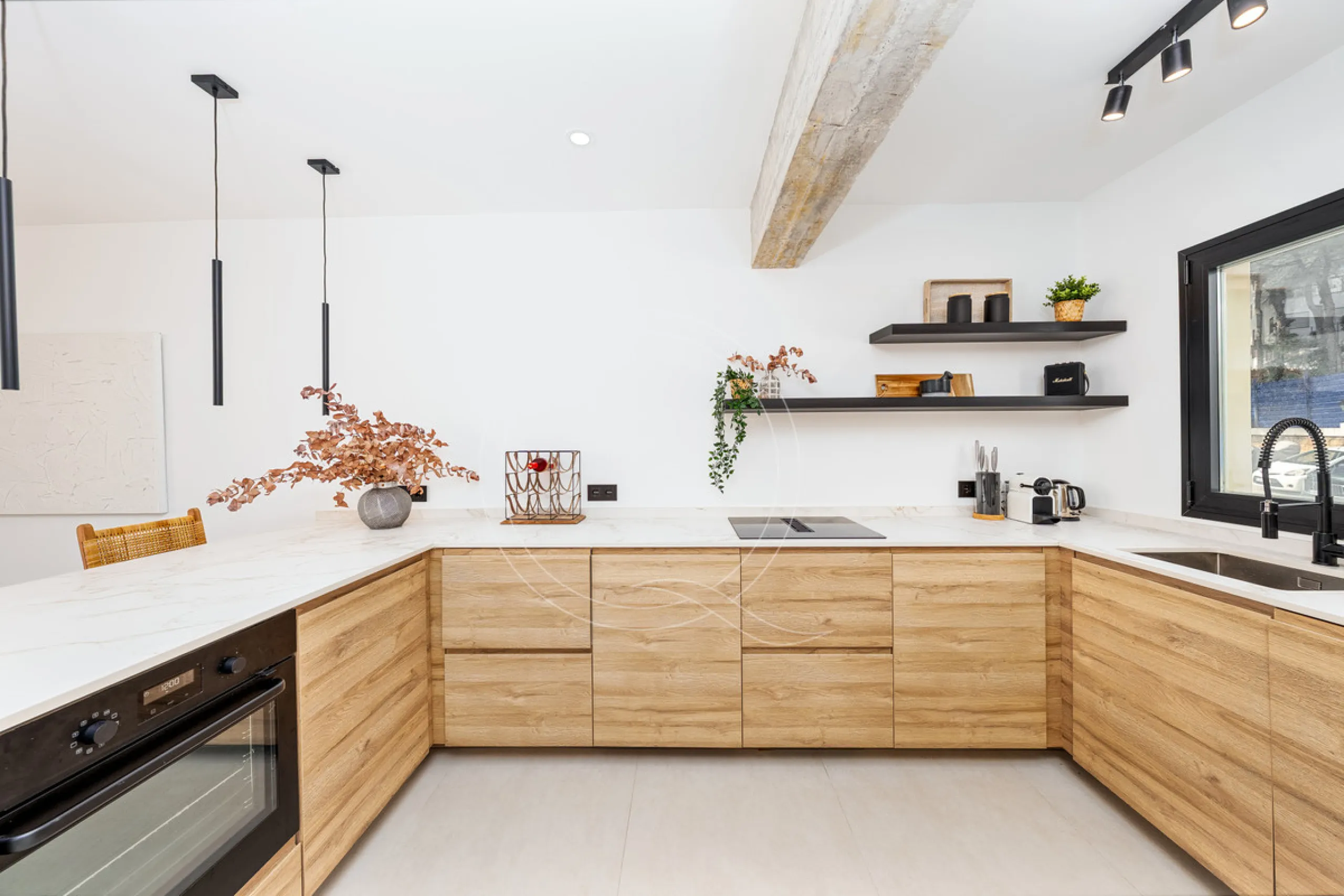House - Townhouse в продаже в Marbella, Málaga. В доме 3 спален и 3 ванных комнат. Площадь дома 135 м²