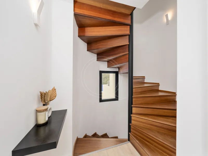 House - Townhouse в продаже в Marbella, Málaga. В доме 3 спален и 3 ванных комнат. Площадь дома 135 м²